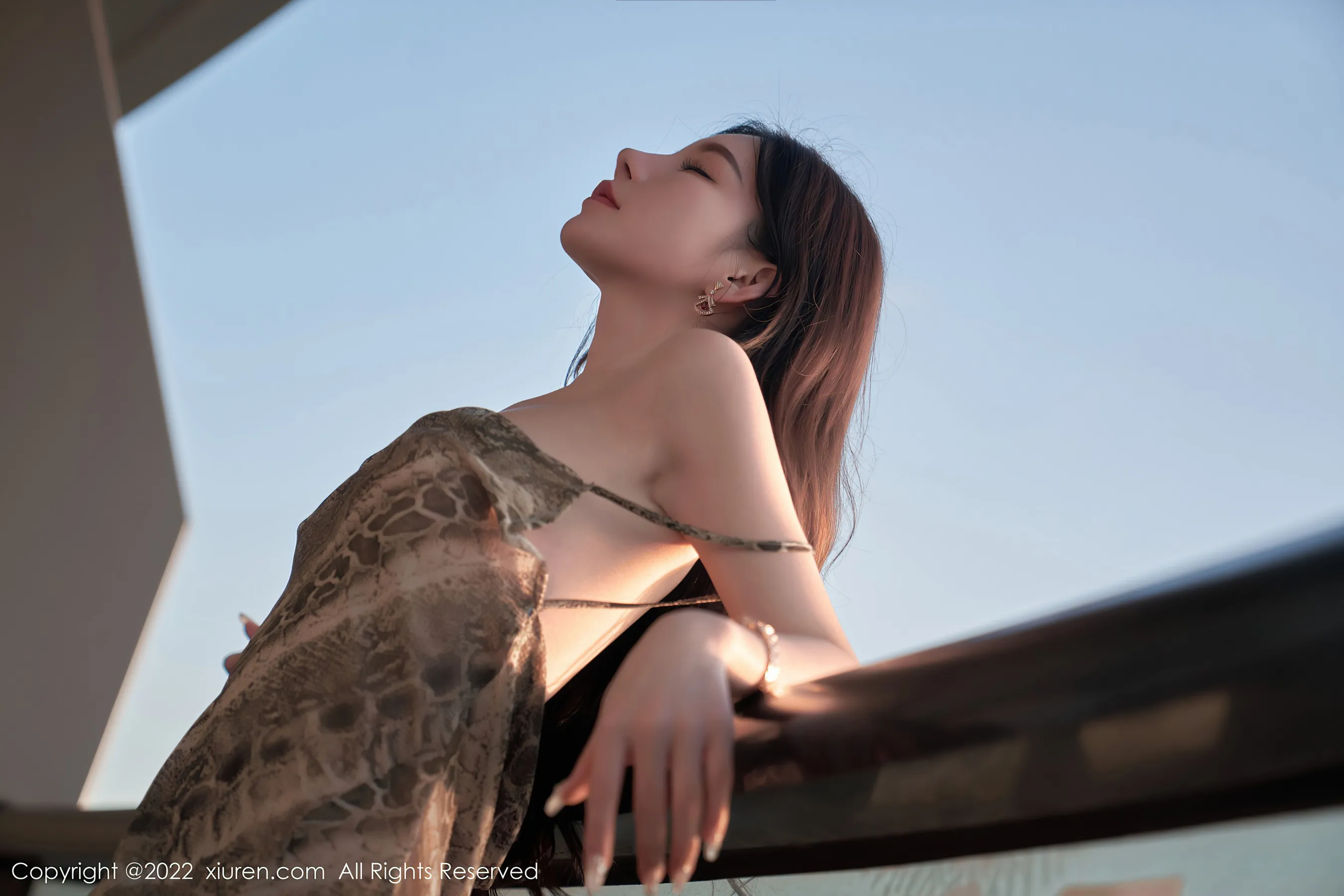 秀人网 No.4676 周于希Sally 三亚旅拍丝袜写真