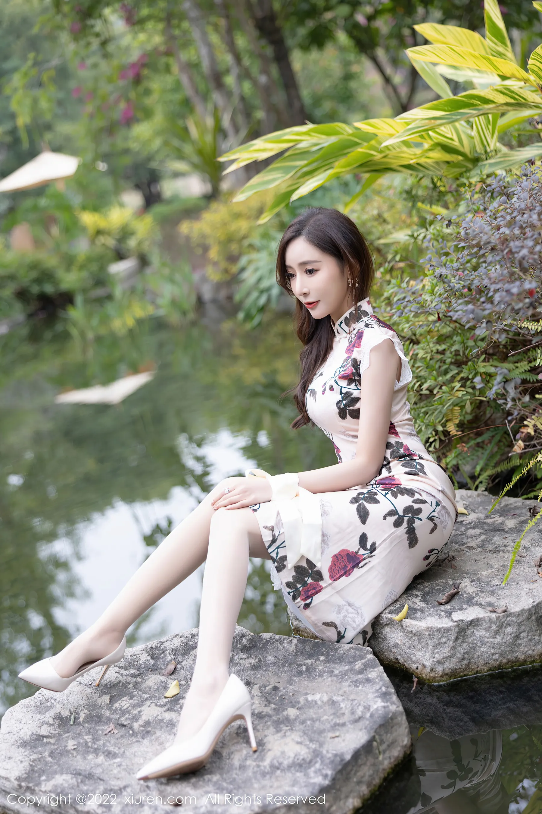 秀人网 No.4688 王馨瑶yanni 旗袍美腿丝袜写真