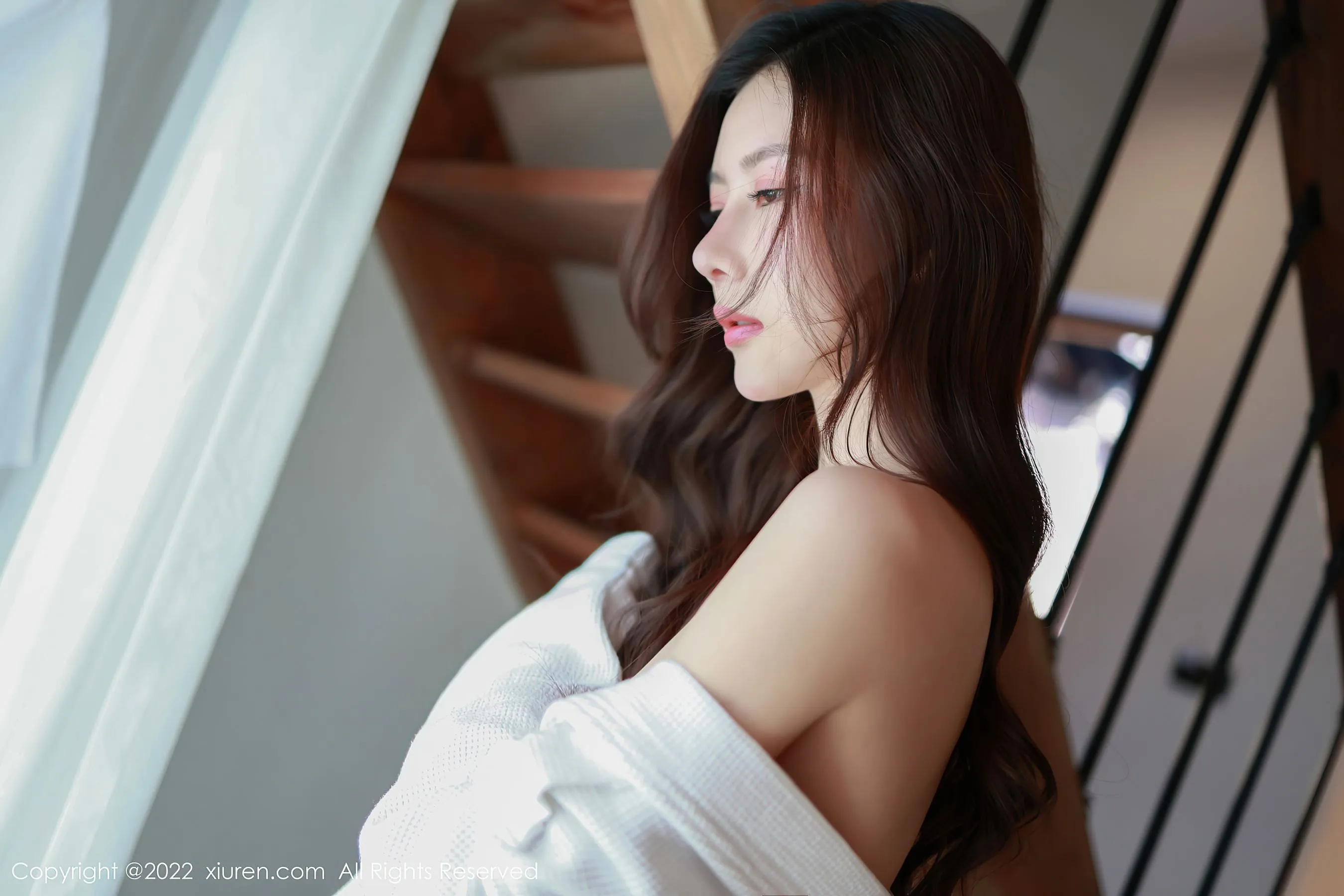 秀人网 No.4932 尹甜甜 睡袍美腿