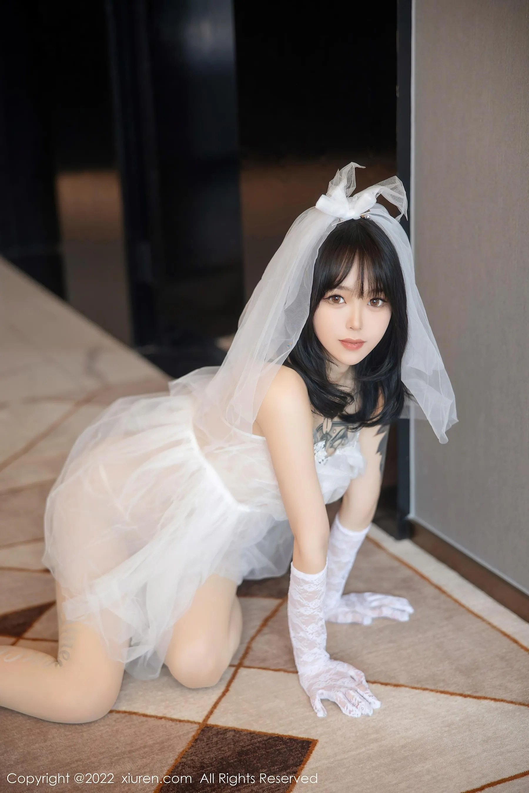 秀人网 No.5212 奶瓶. 婚纱服美腿