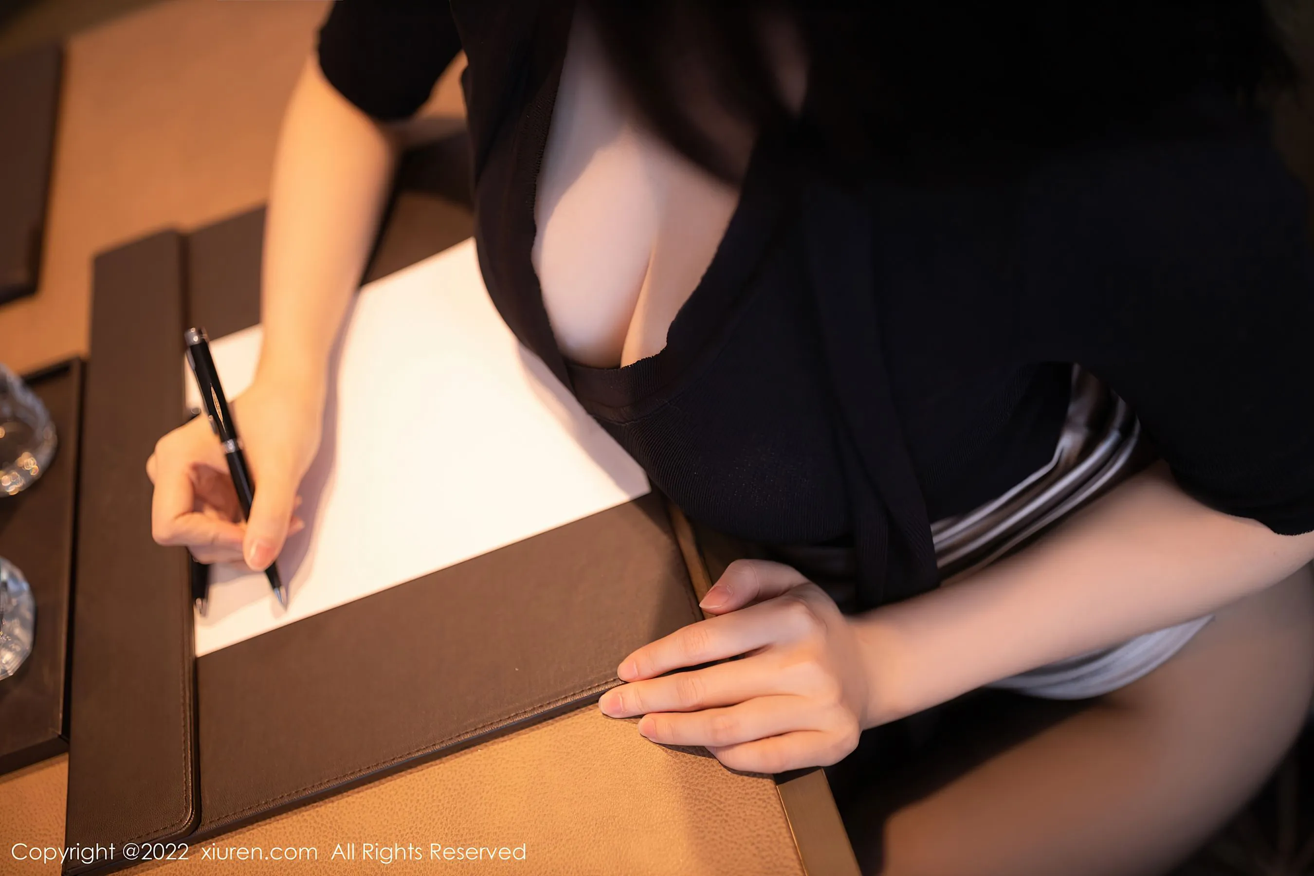 秀人网 No.5756 安然anran 短裙美腿