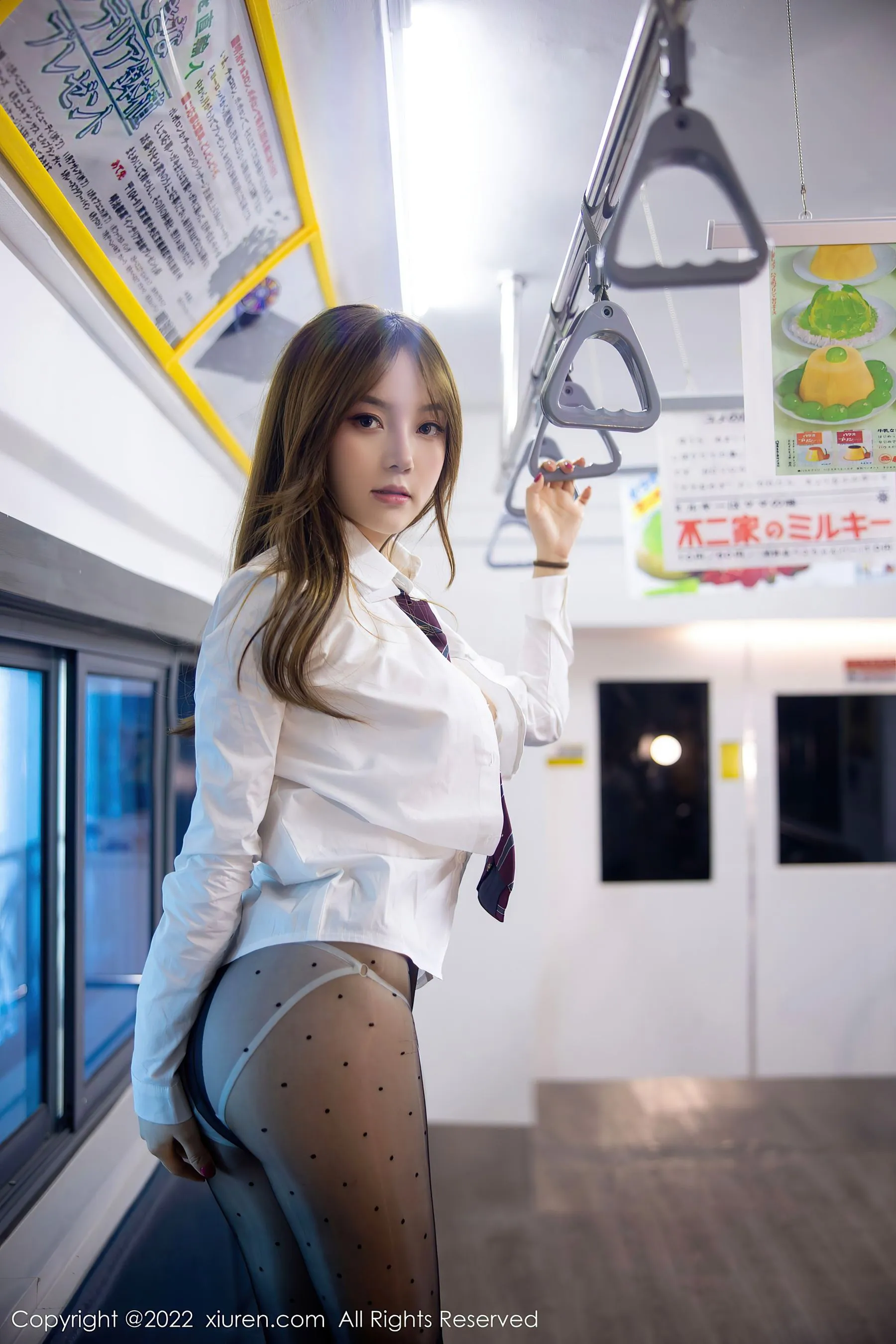 秀人网 No.5899 豆瓣酱 黑丝美臀