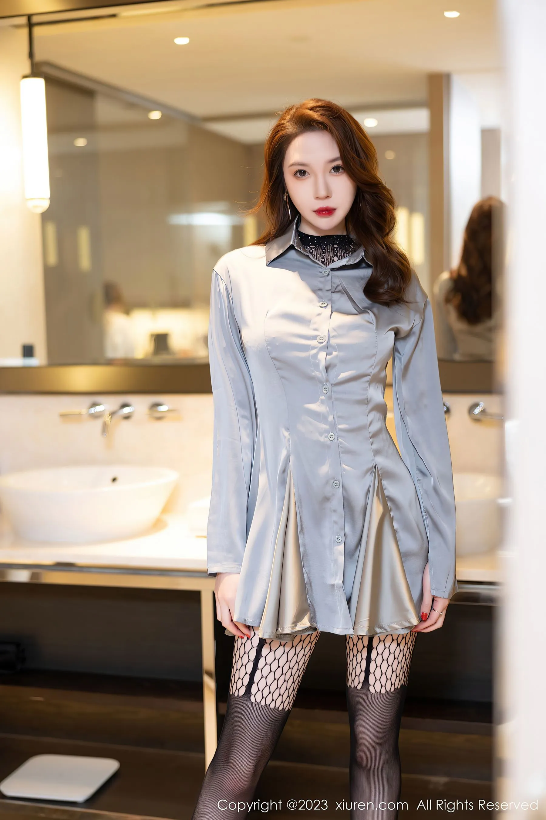 秀人网 No.6271 梦心玥 黑丝美腿