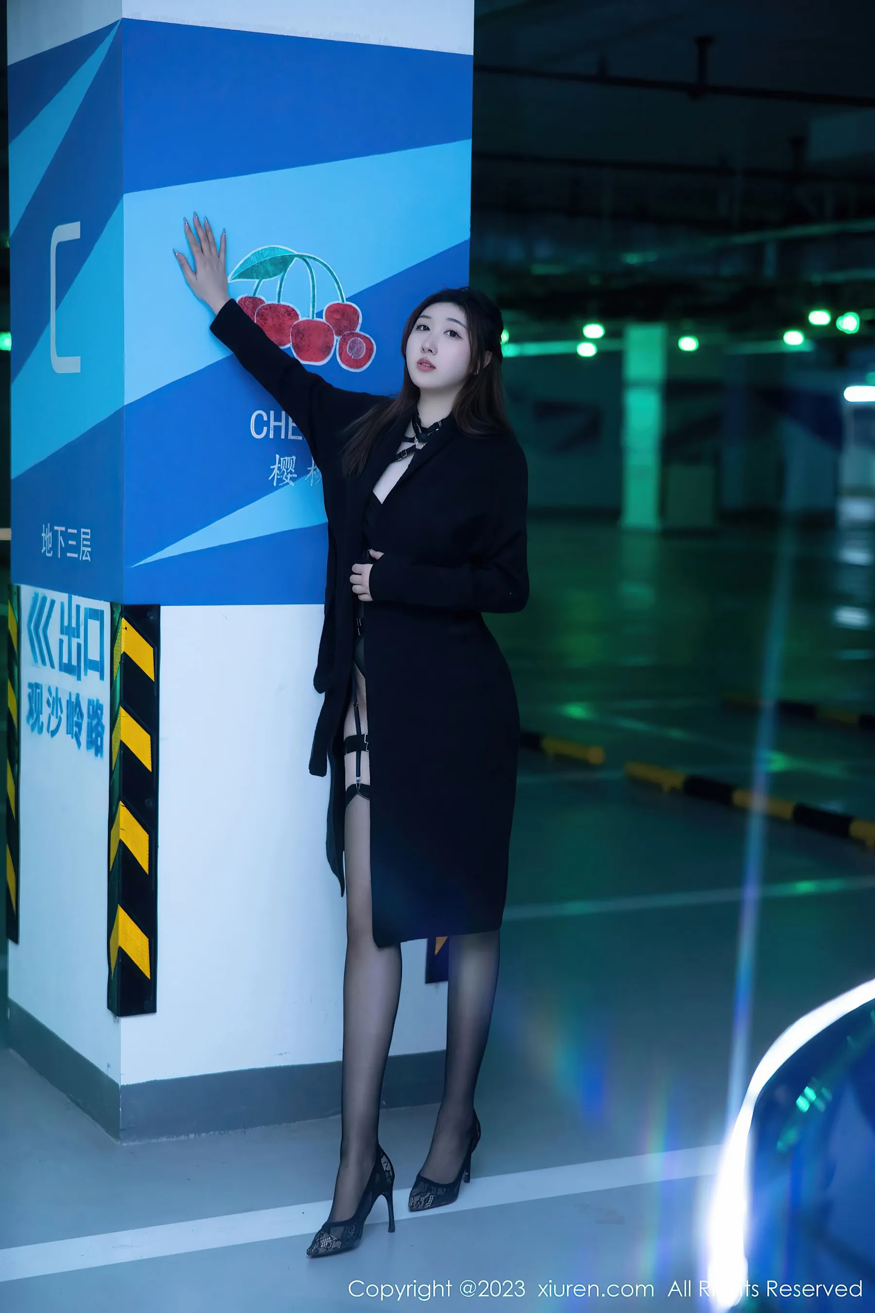 秀人网 No.6650 江真真 黑丝美臀