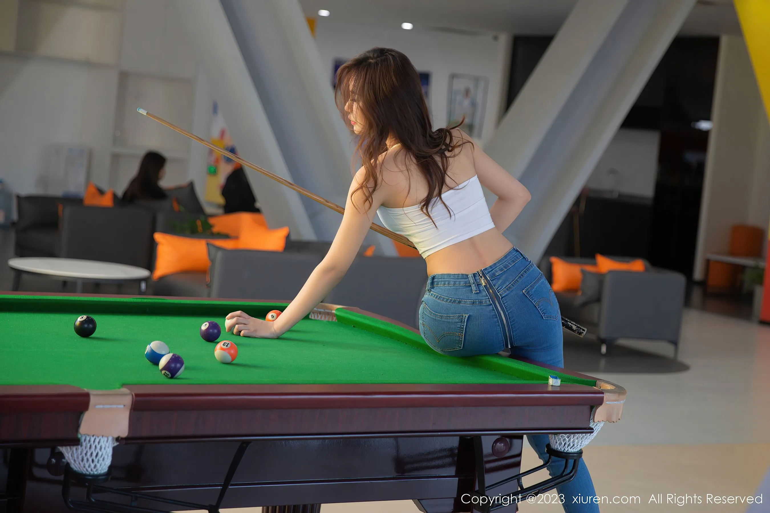 秀人网 No.6690 绮里嘉ula 桌球室美腿