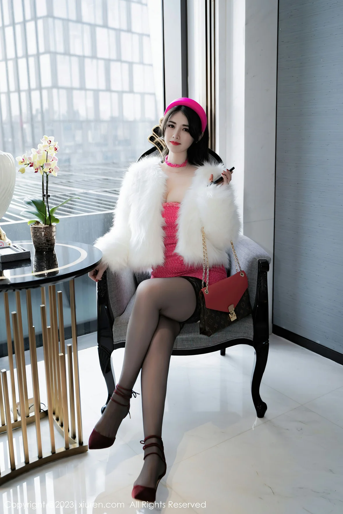 XiuRen 秀人 No.6830 诗诗kiki 魅惑黑丝性感写真 [50P]