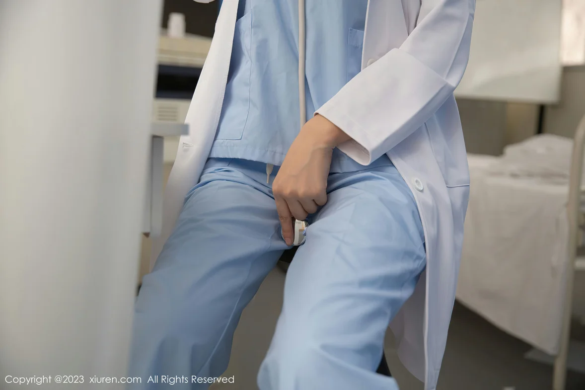 XiuRen 秀人 No.6849 绮里嘉ula 美女医生装扮性感写真 [84P]