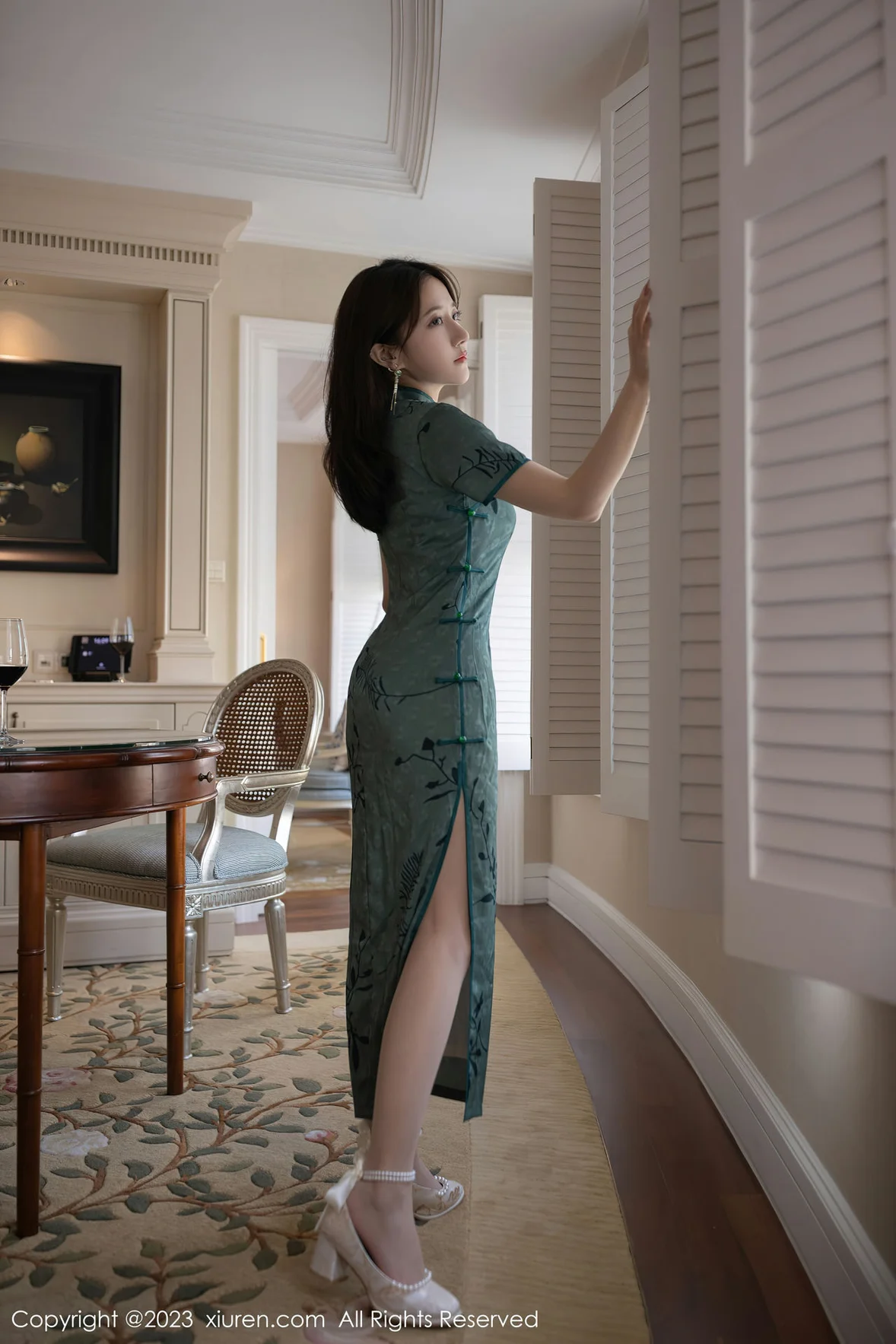 XiuRen 秀人 No.6893 鱼子酱Fish 旗袍写真巴厘岛旅拍 [82P]