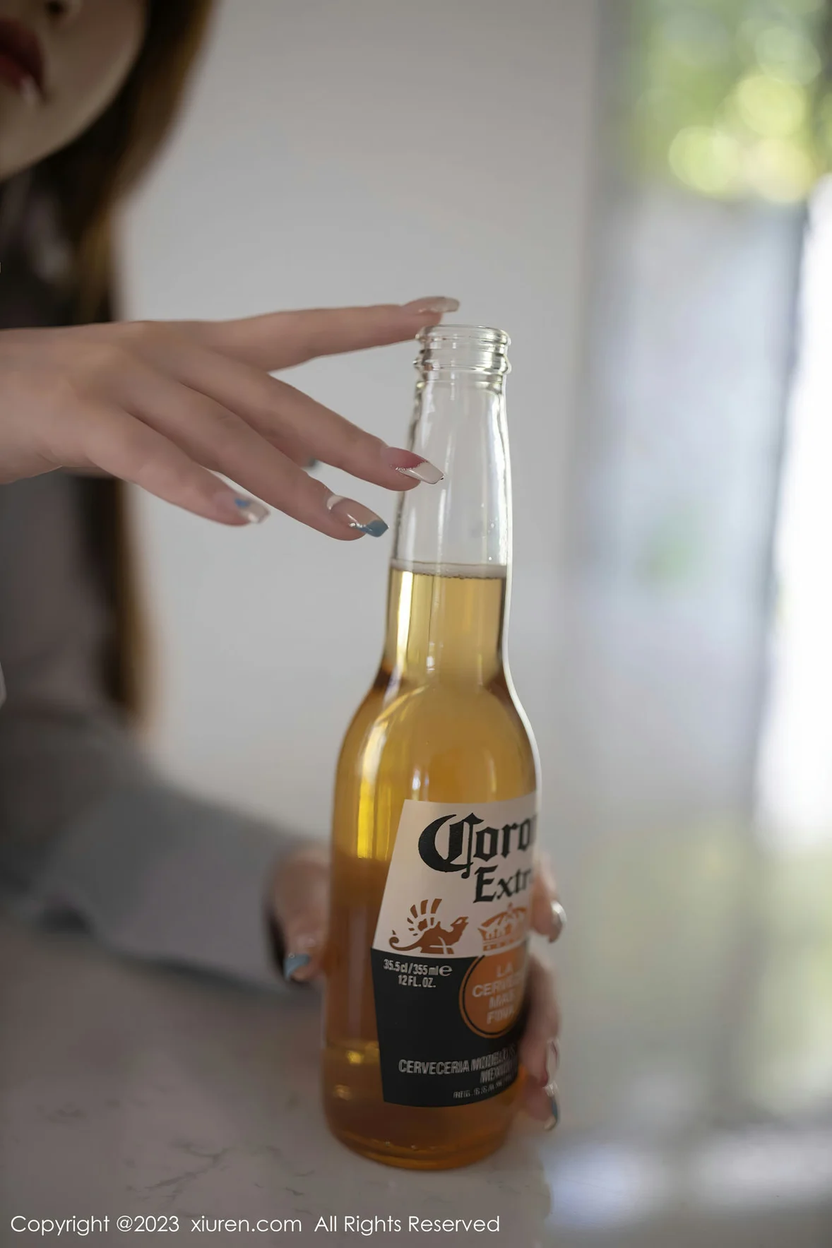 XiuRen 秀人 No.6989 杏子Yada “醉酒”主题拍摄性感写真1 [81P]