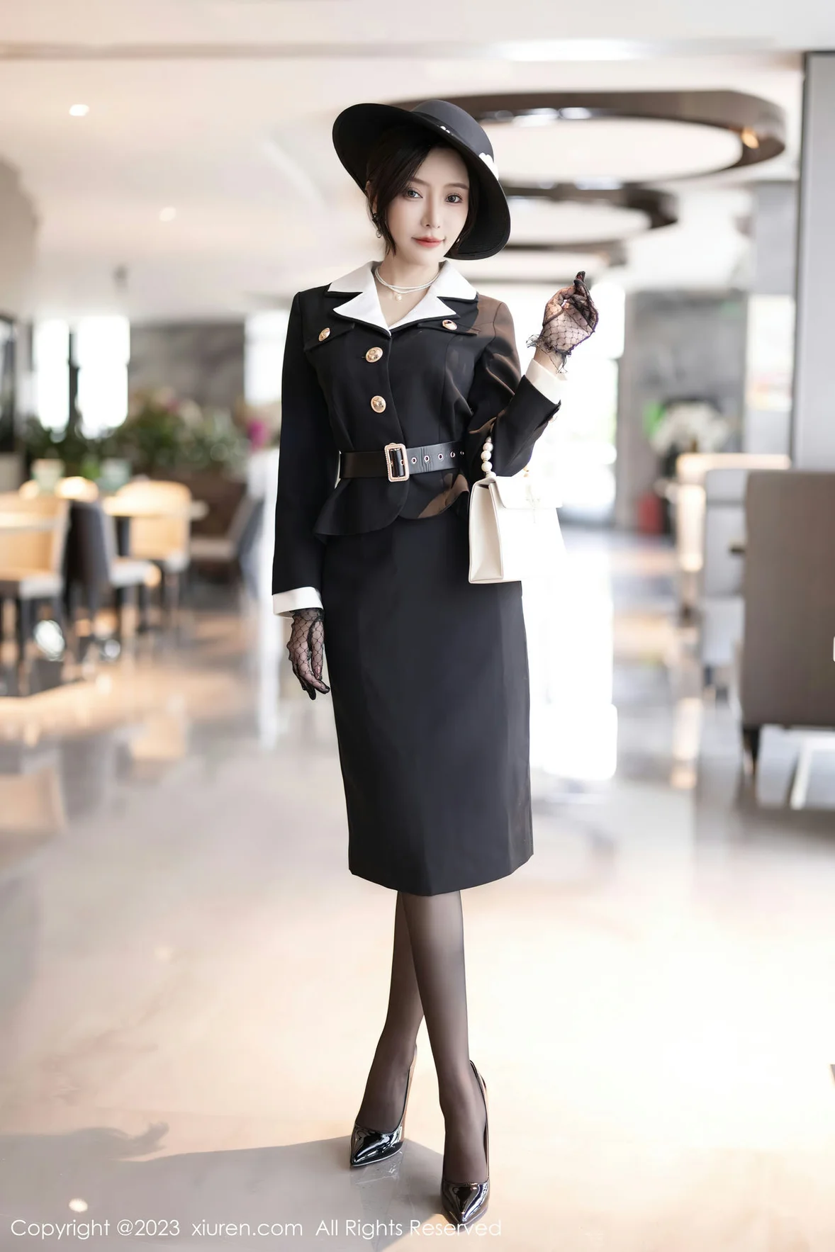 XiuRen 秀人 No.7048 王馨瑶yanni 气质高跟黑丝 [82P]