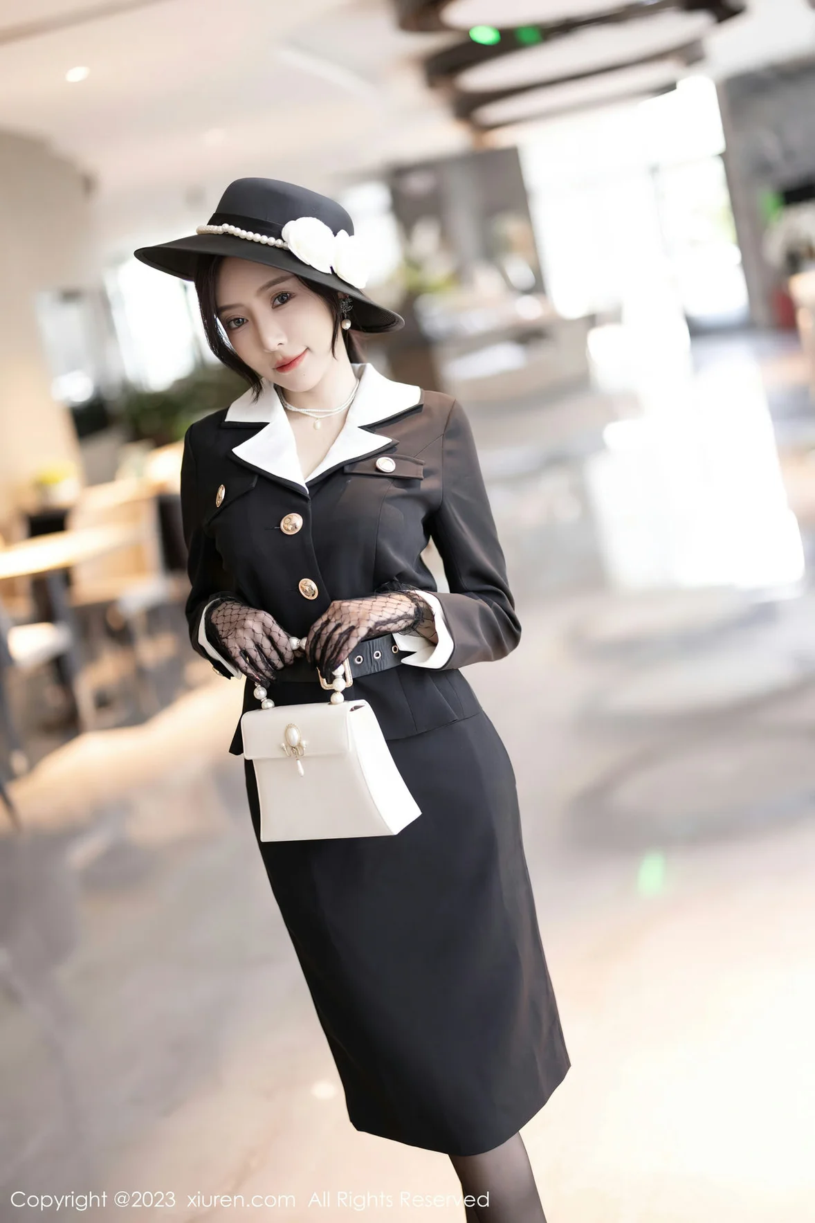 XiuRen 秀人 No.7048 王馨瑶yanni 气质高跟黑丝 [82P]