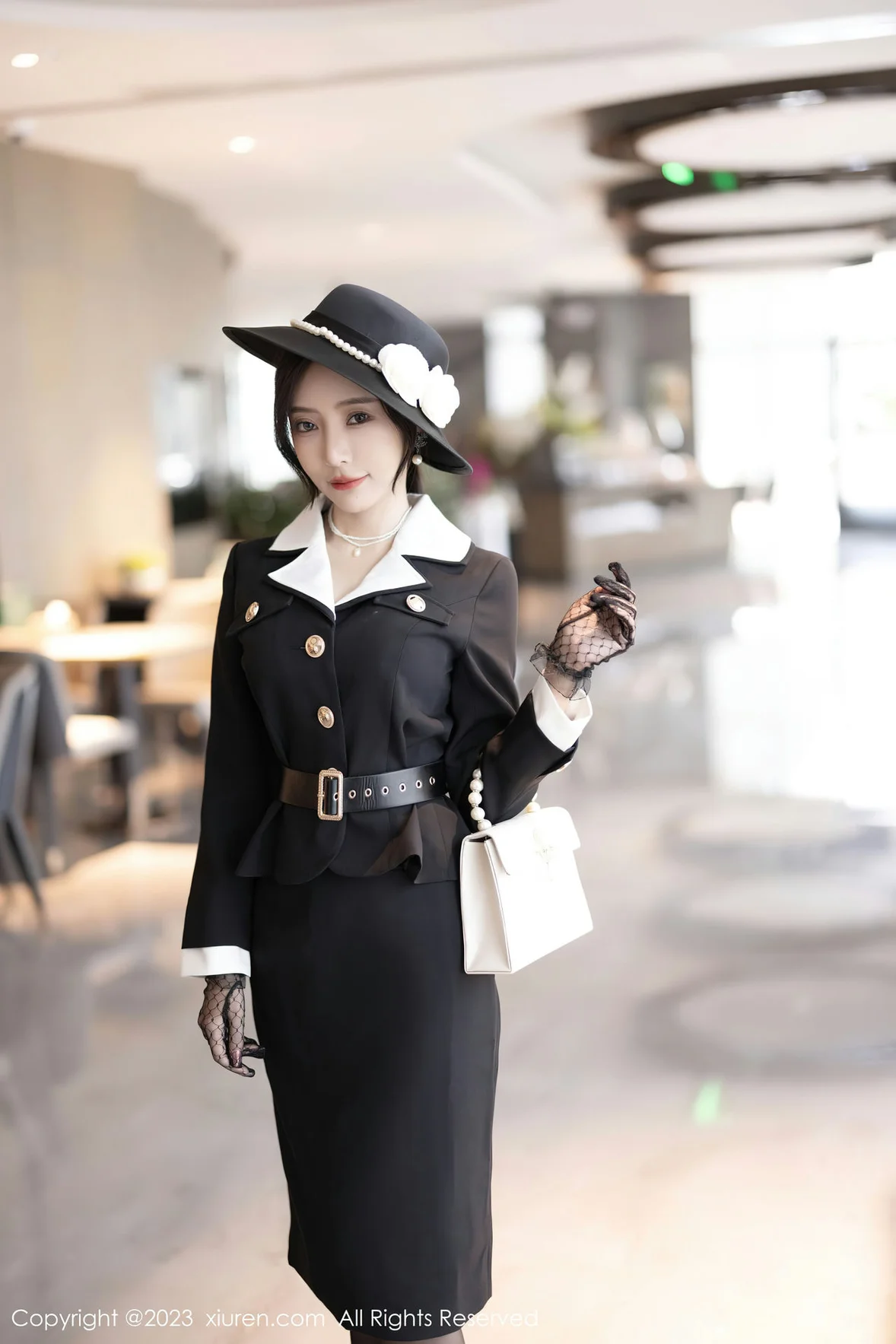 XiuRen 秀人 No.7048 王馨瑶yanni 气质高跟黑丝 [82P]