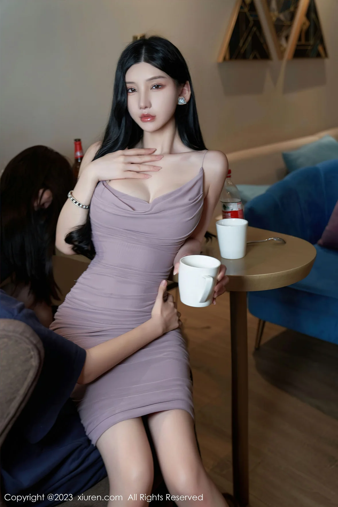 XiuRen 秀人 No.7122 周于希Sally 主题《邻居间的暧昧关系》厦门旅拍 [101P]