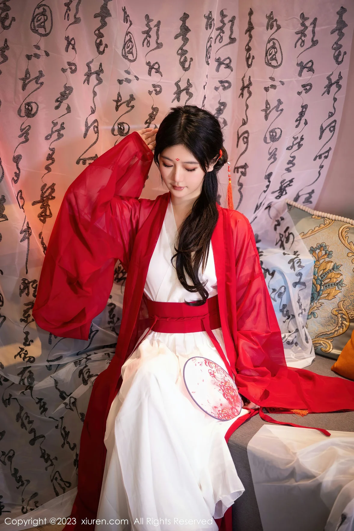 XiuRen 秀人 No.7192 幼幼 红色古装性感写真 [93P]