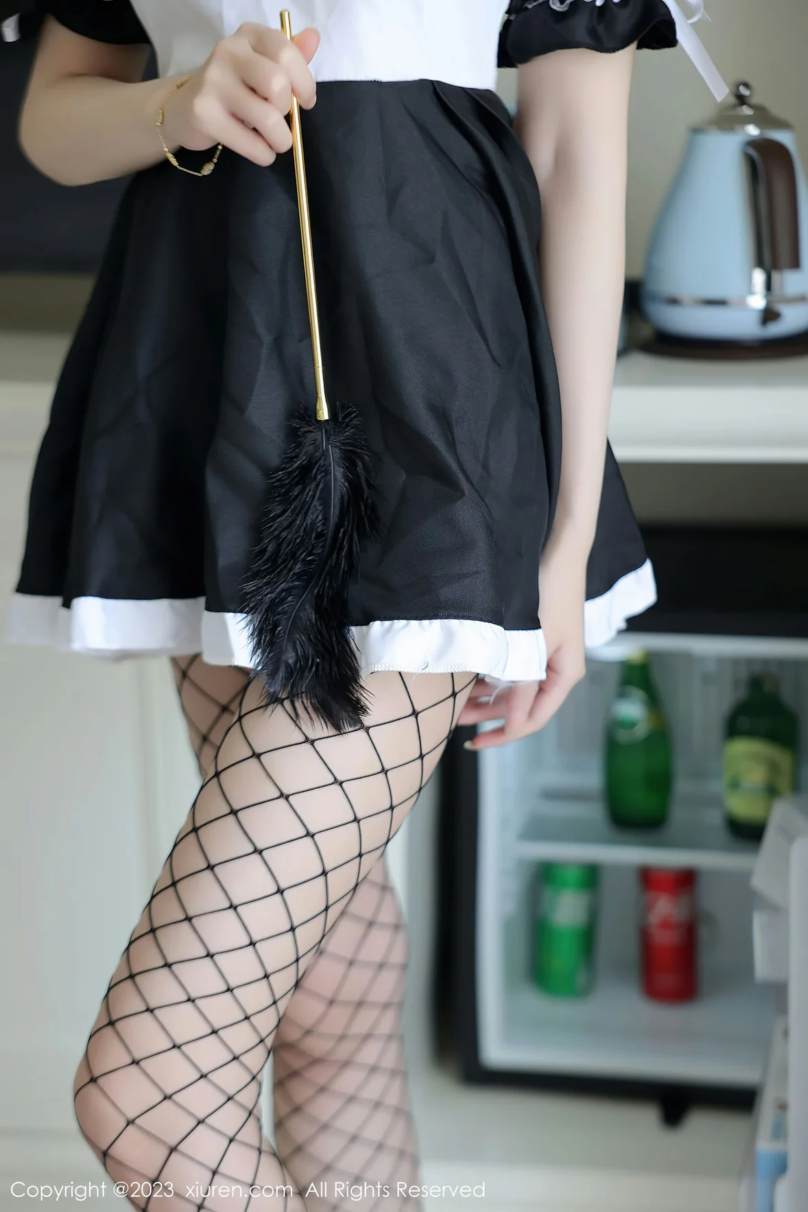 XiuRen 秀人 No.7217 玥儿玥er 黑白拼色女仆杭州旅拍 [76P]