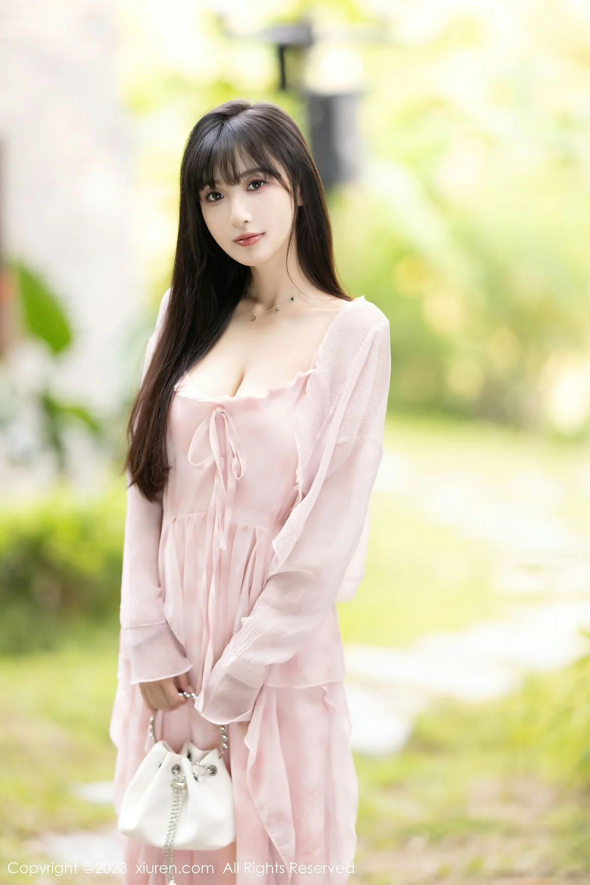 XiuRen 秀人 No.7263 林星阑 粉色丝袜安吉旅拍 [84P]