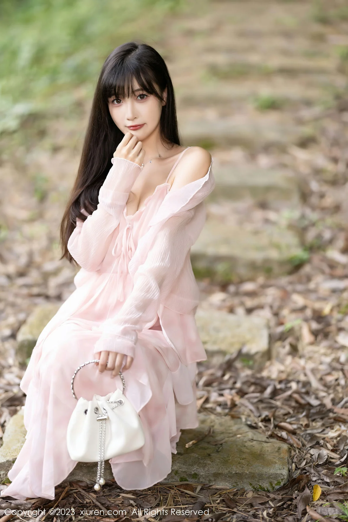 XiuRen 秀人 No.7263 林星阑 粉色丝袜安吉旅拍 [84P]