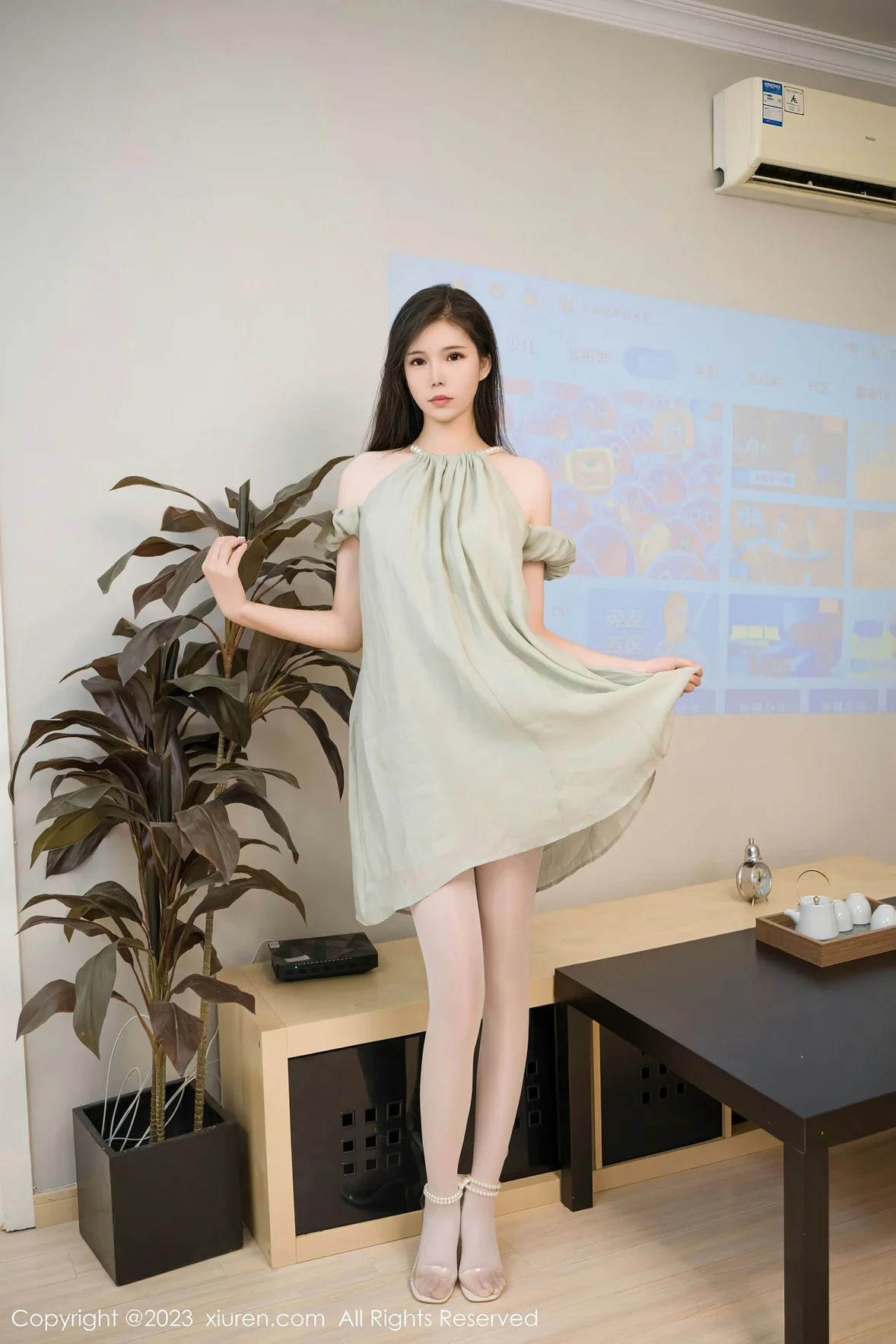 秀人网 No.7378 雪糕CiCi 诱人白色丝袜性感写真 [67P]