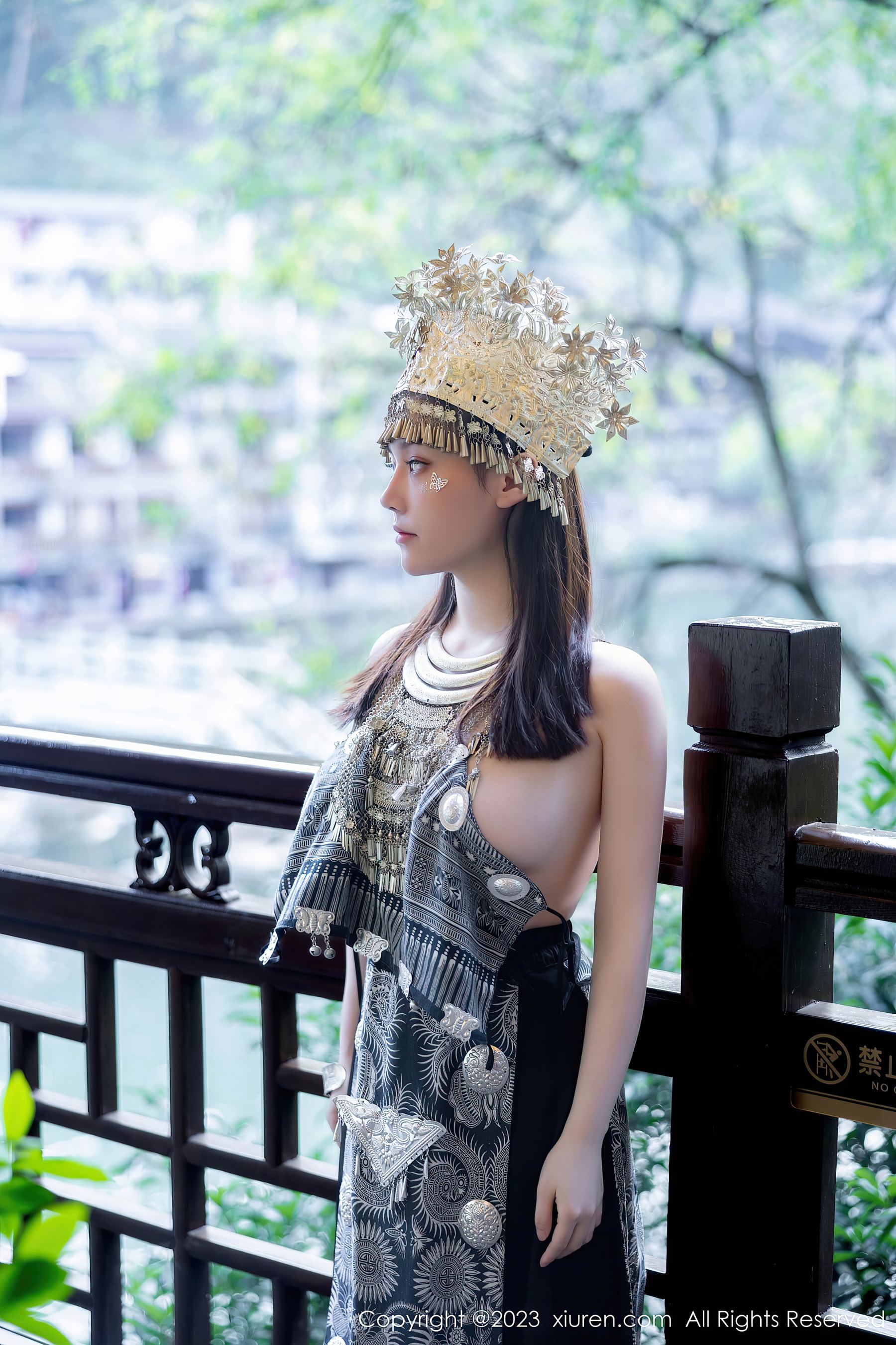 XiuRen 秀人 No.7448 豆瓣酱 苗族服饰