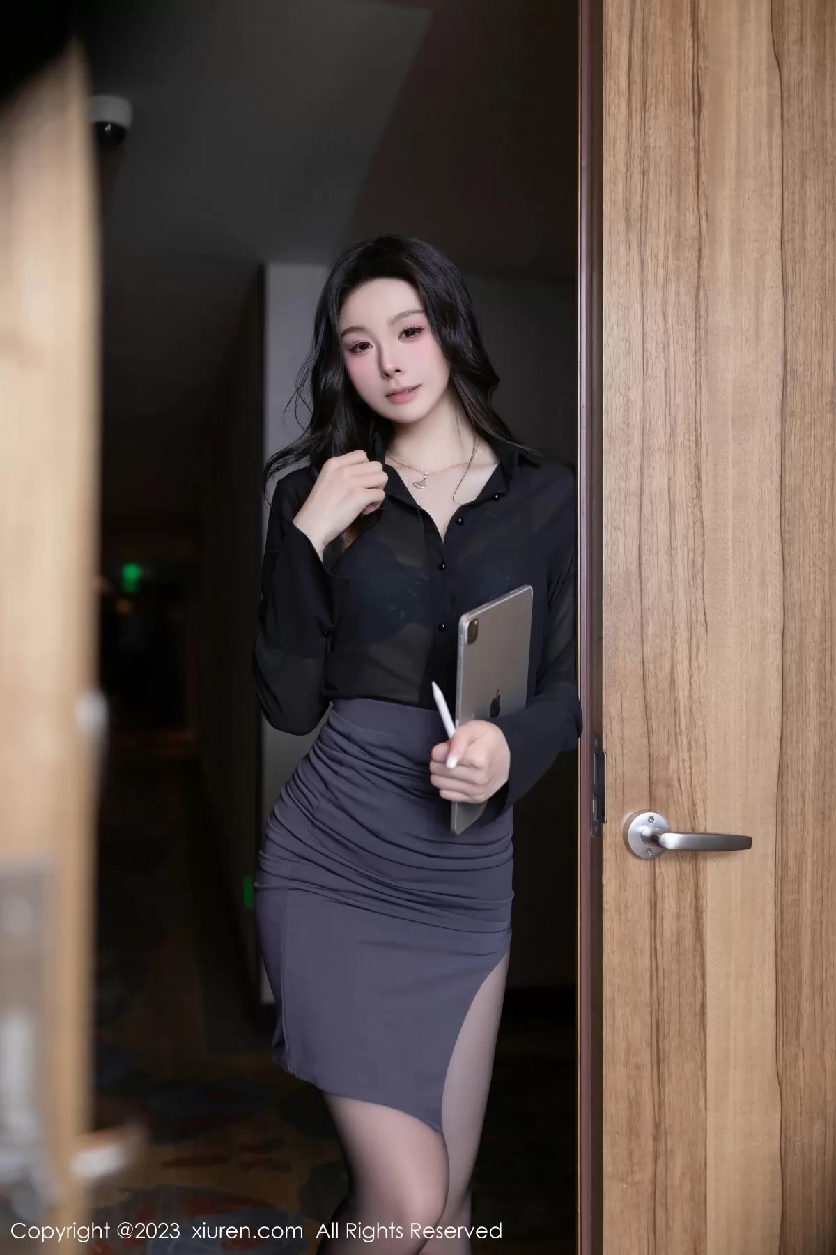 XiuRen 秀人 No.7542 小逗逗 [78P]