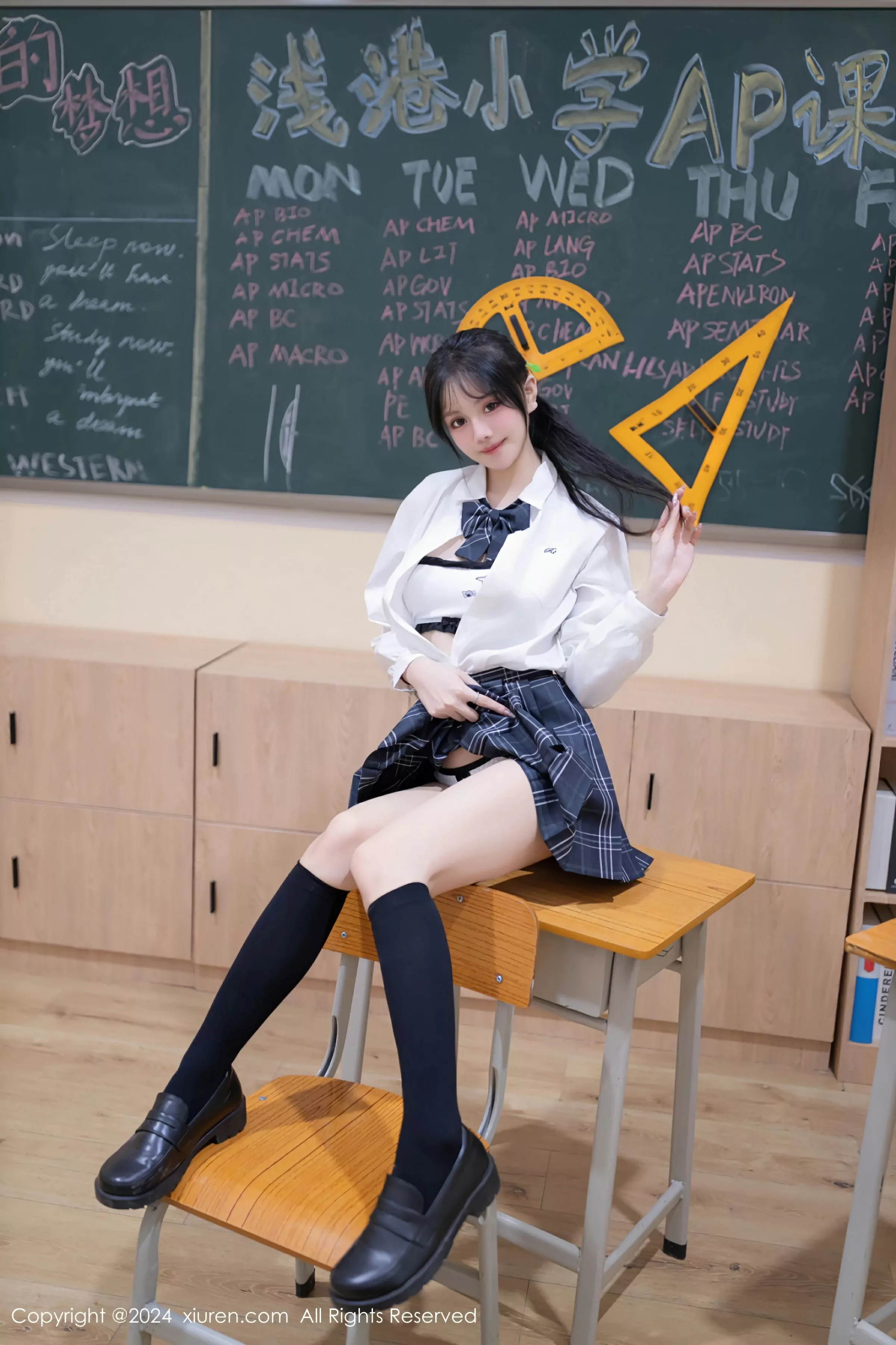 XiuRen 秀人 No.8058 幼幼 [80P]