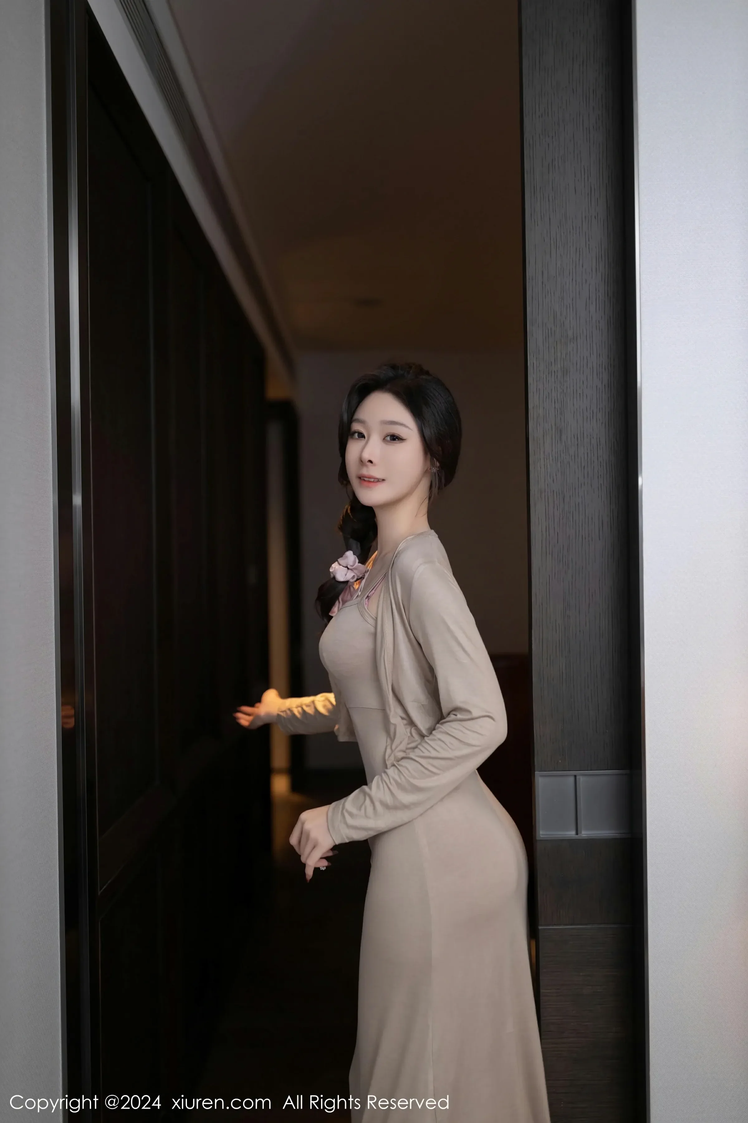 XiuRen 秀人 No.8417 是小逗逗 [84P]