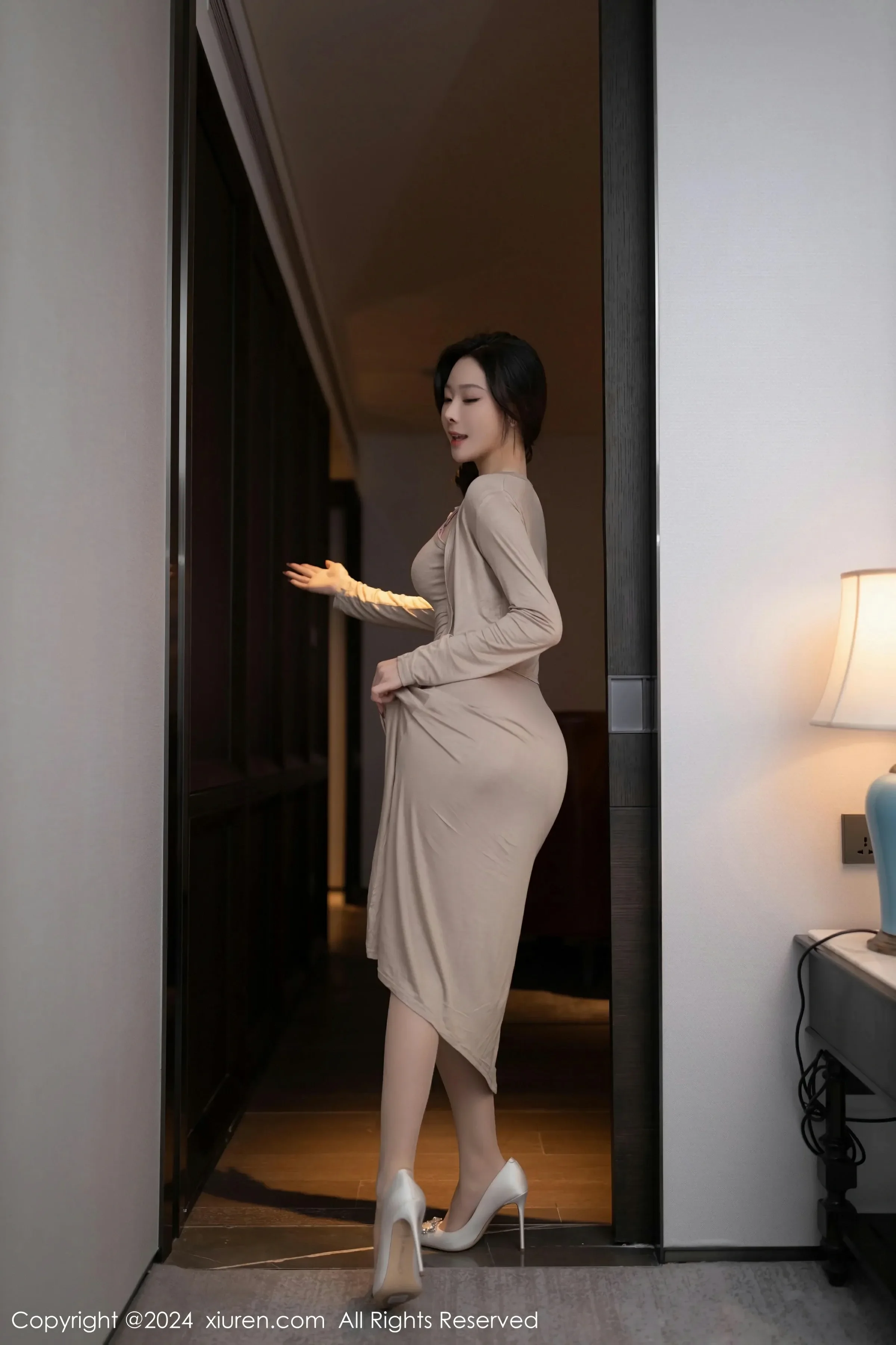 XiuRen 秀人 No.8417 是小逗逗 [84P]