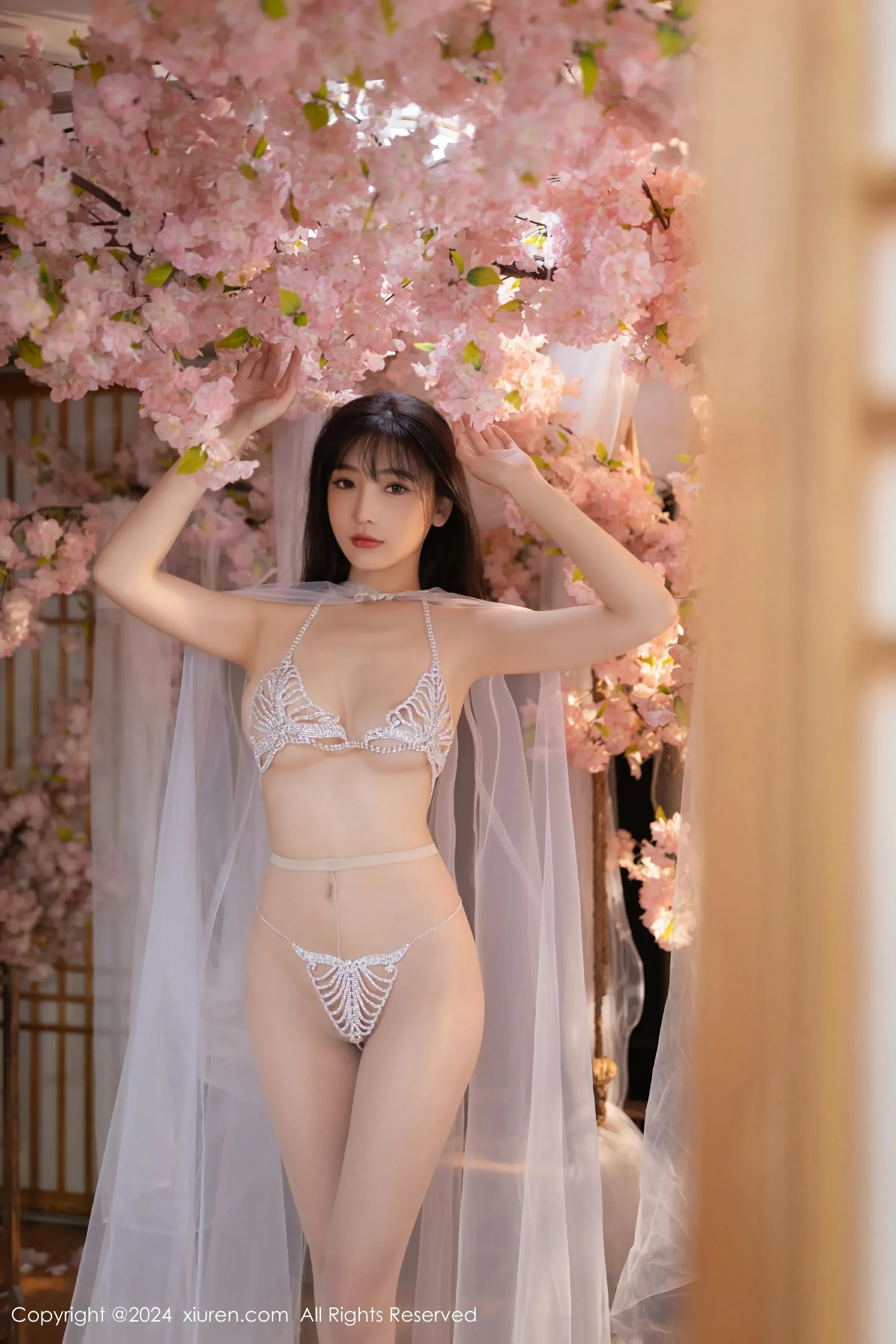 XiuRen 秀人 No.8807 陆萱萱 [80P]