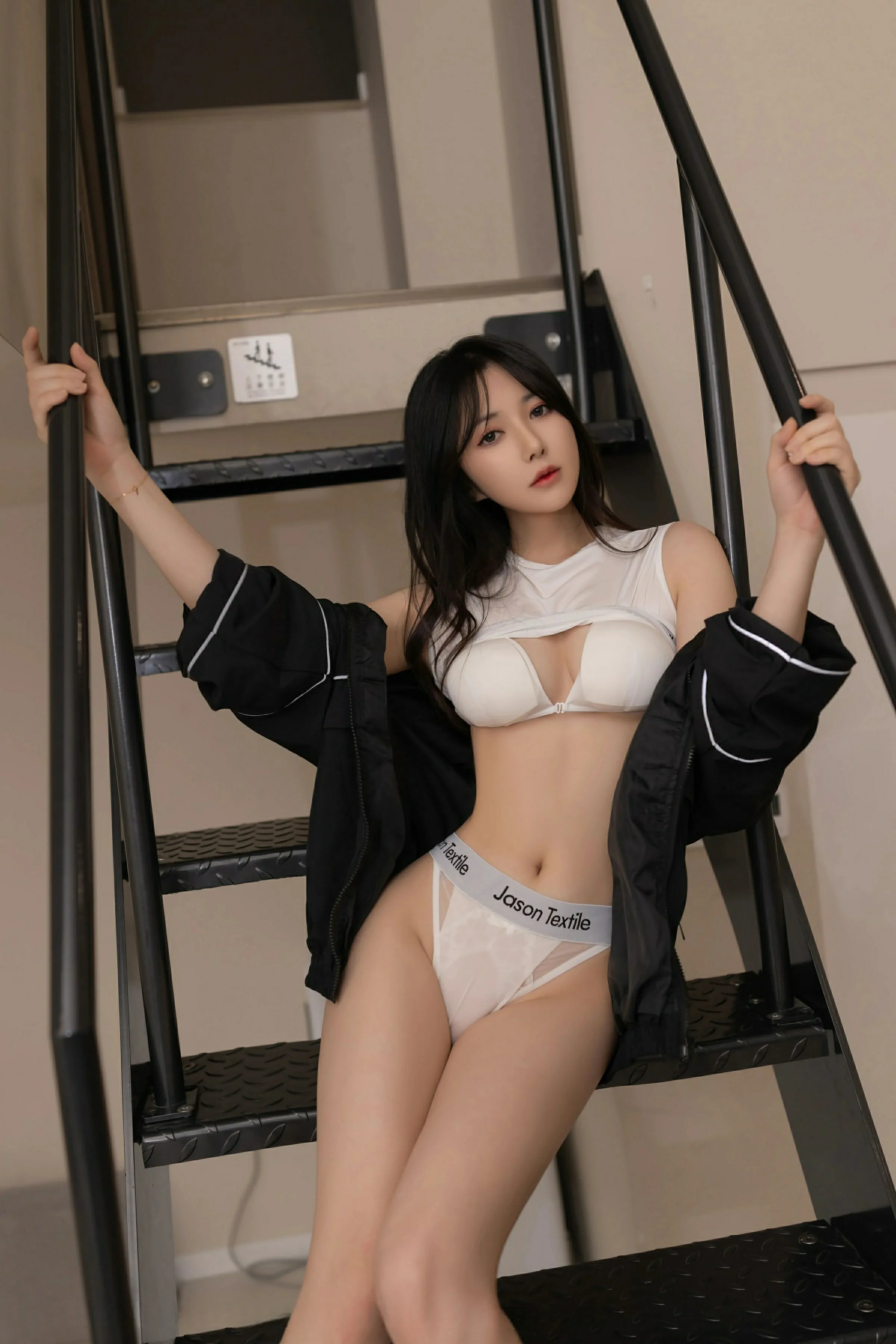 XiuRen 秀人 No.10112 鱼子酱Fish [58P]