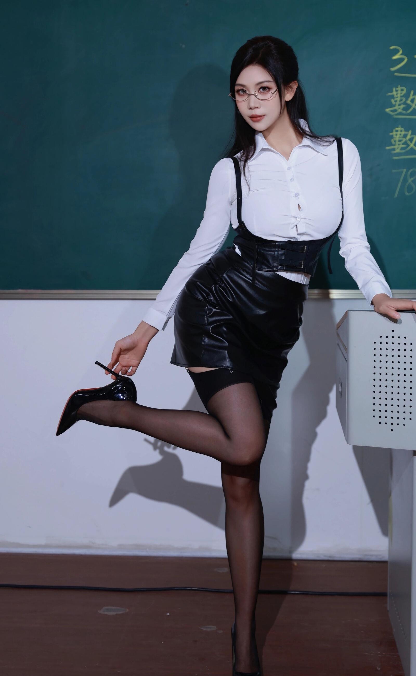 秀人网 玫瑰我爱你 No.10846 [63P]