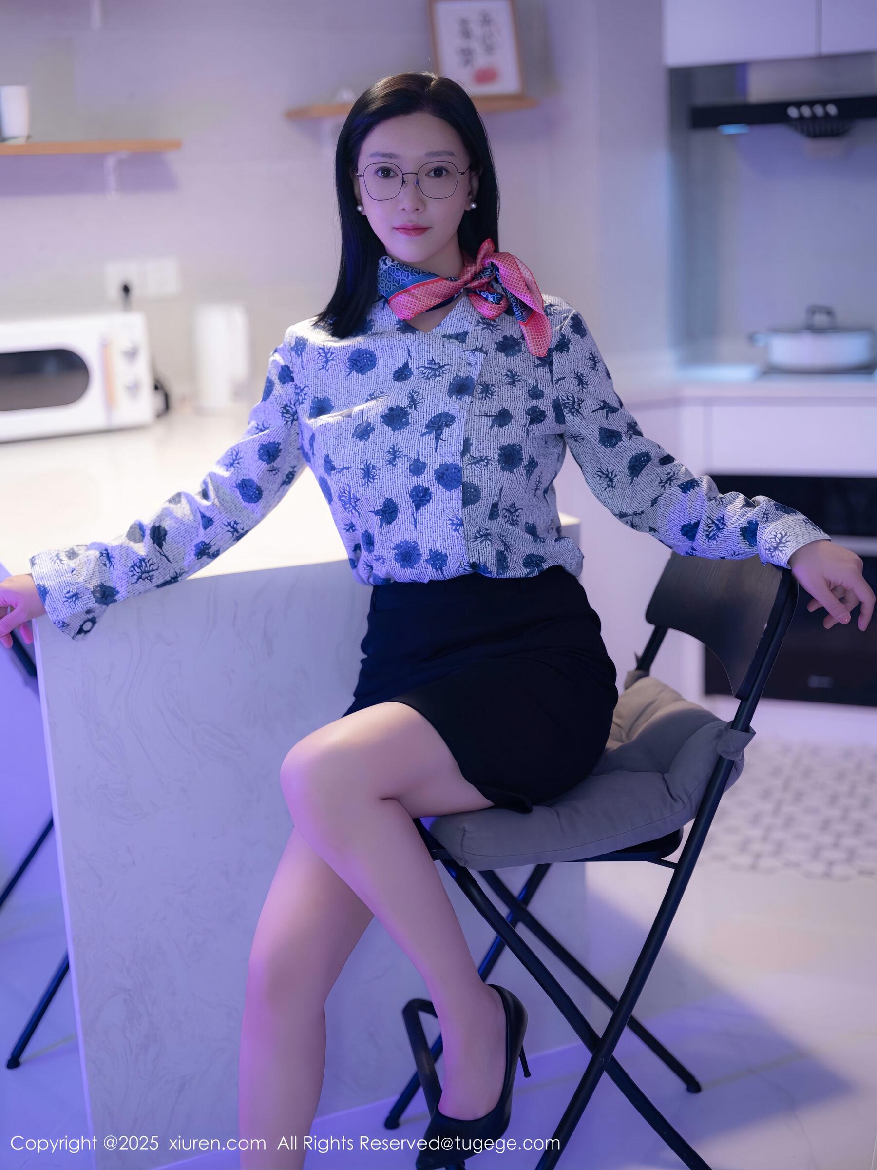 秀人网 雅茹老师 No.10866 [61P]