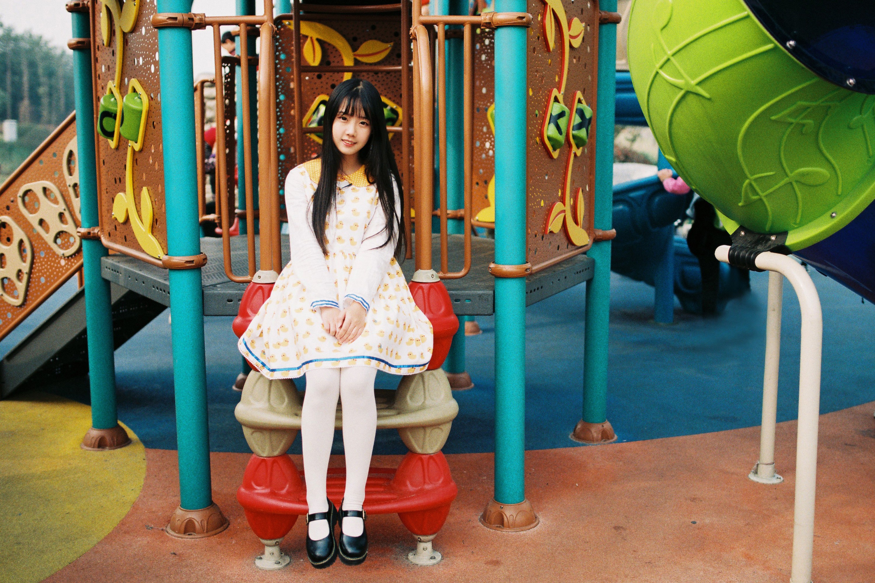 紫卿 – 《初冬から》[28P]