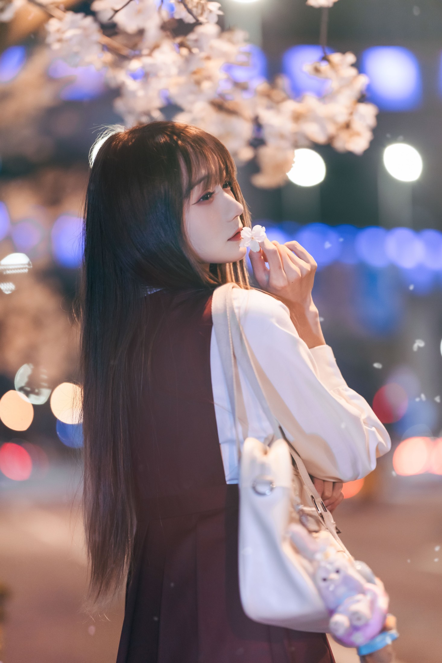 兔子Zzz不吃胡萝卜 – 《邂逅樱花雨》[22P]