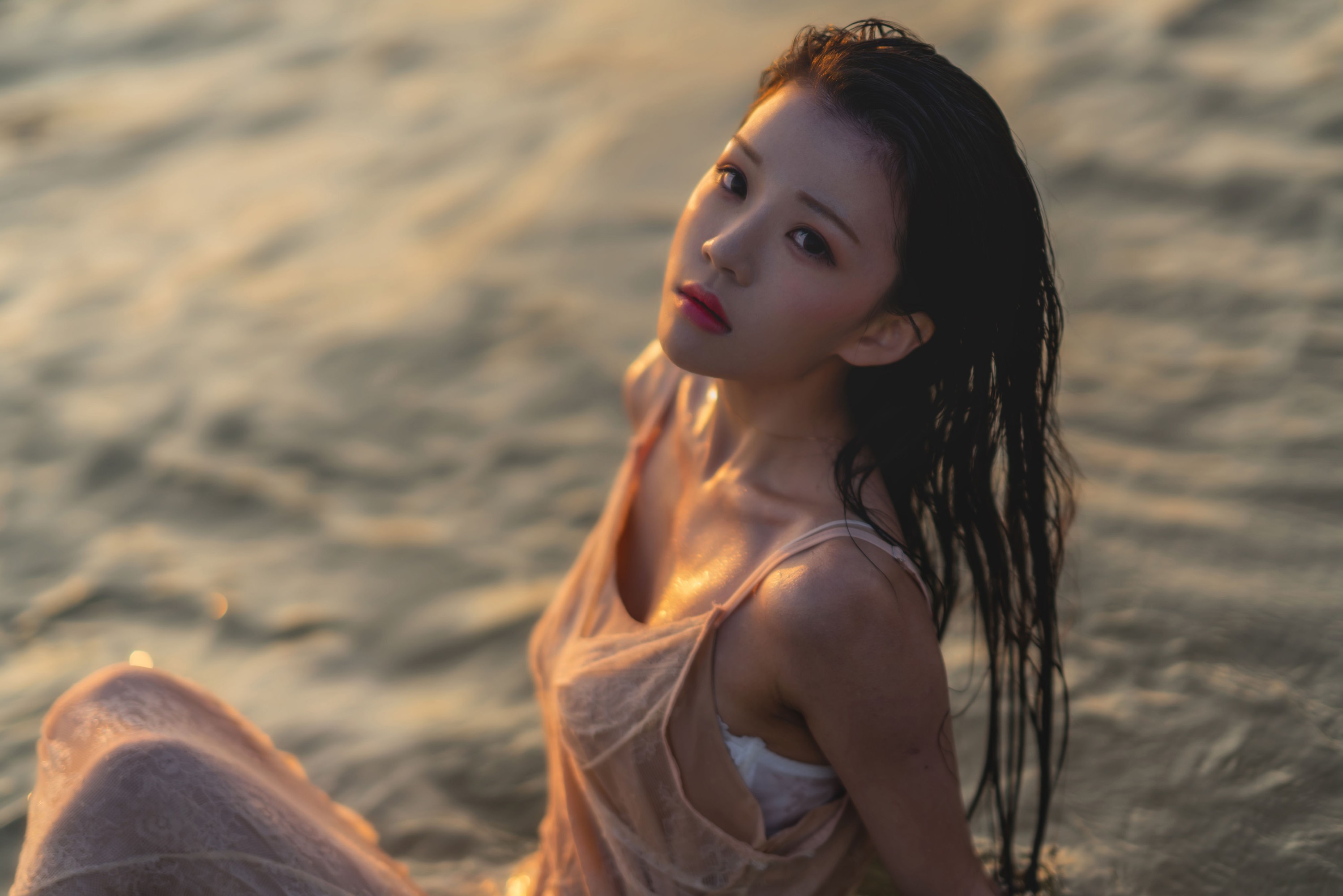 桜桃喵 – 《夕阳下沉醉》[30P]