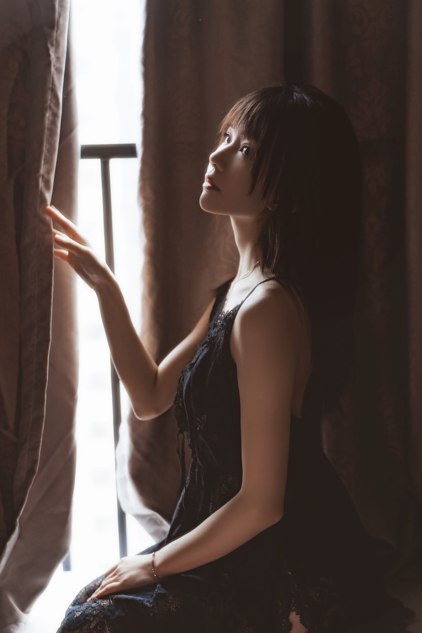 桜桃喵 – 《黑》[22P]