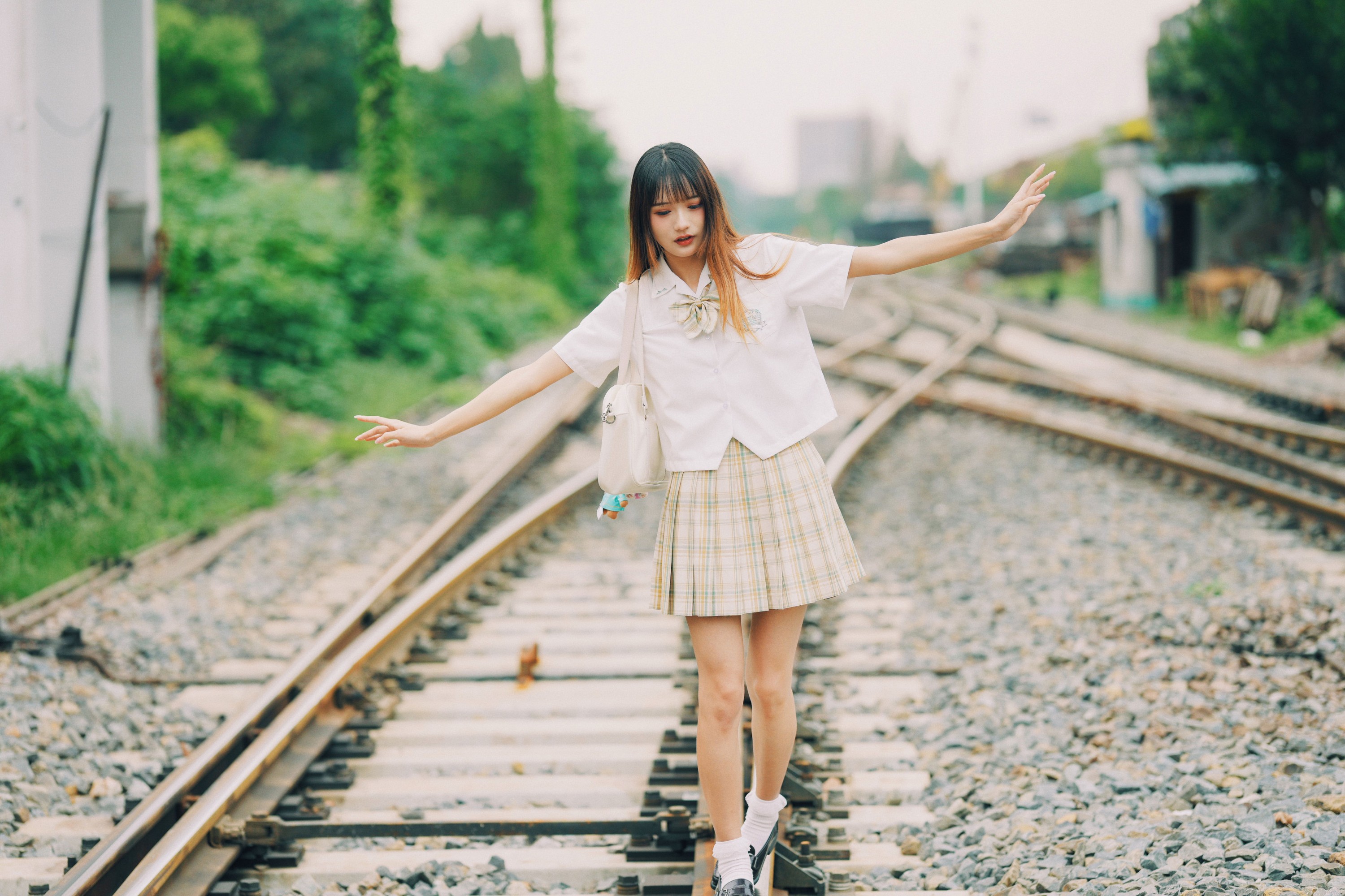 兔子Zzz不吃胡萝卜 – 《放学一起》[23P]