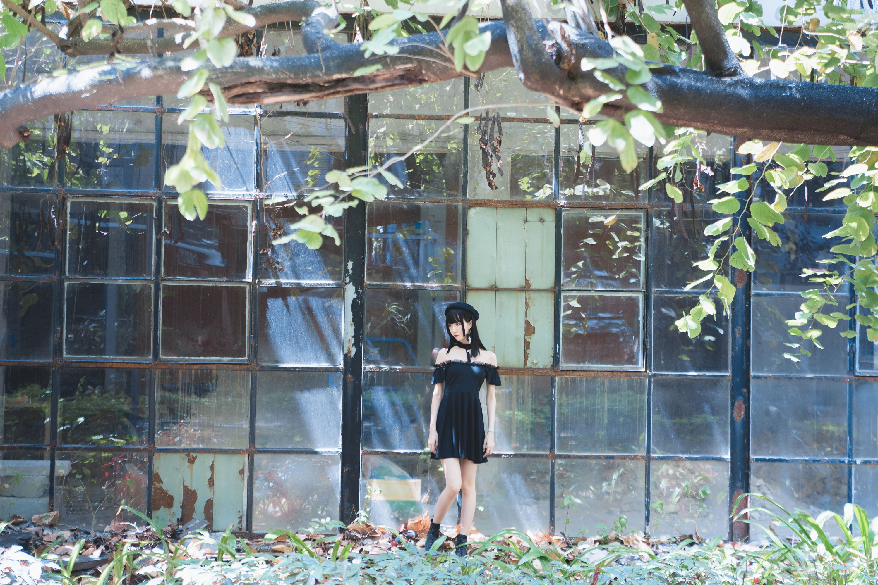 木棉棉VwV – 《黑色魅惑》[24P]