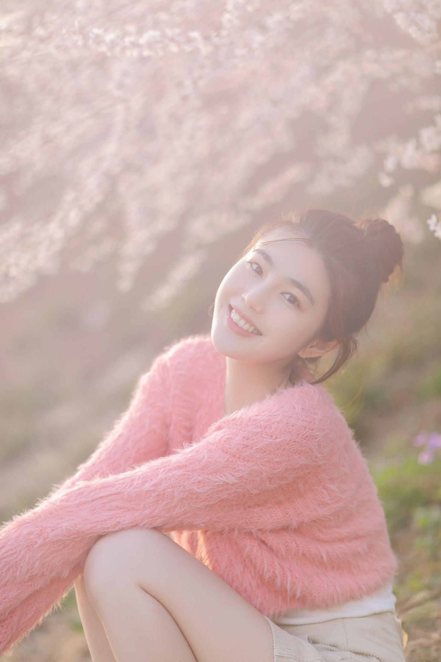 凡凡 – 《粉色浪漫》[24P]