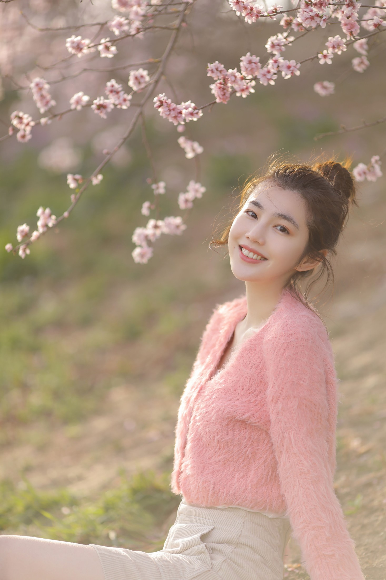 凡凡 – 《粉色浪漫》[24P]