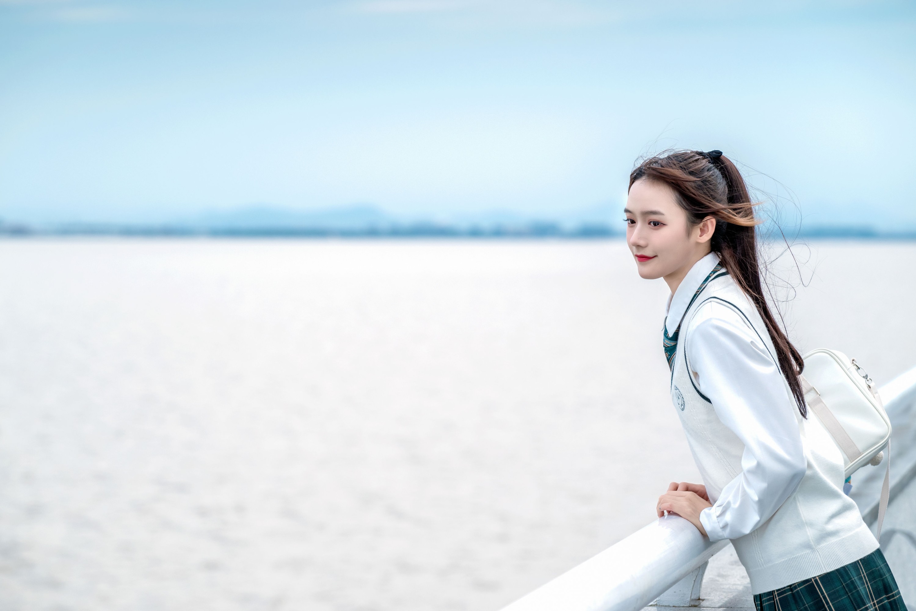 兔子Zzz不吃胡萝卜 – 《青草味的河堤》[26P]