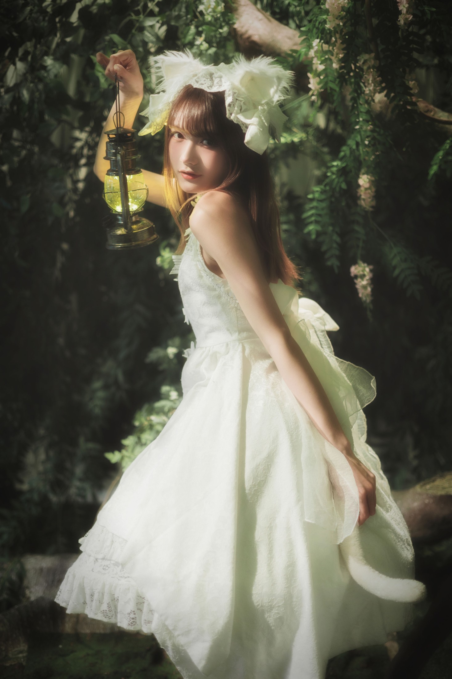 兔子Zzz不吃胡萝卜 – 《魔法之树》[34P]