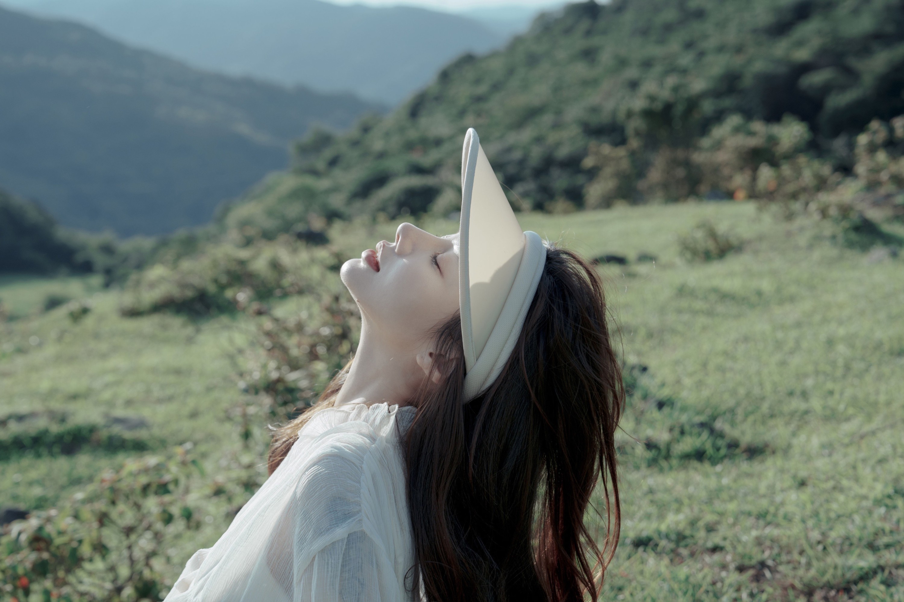 姝雯同学 – 《山谷之间，烈日之下》[60P]