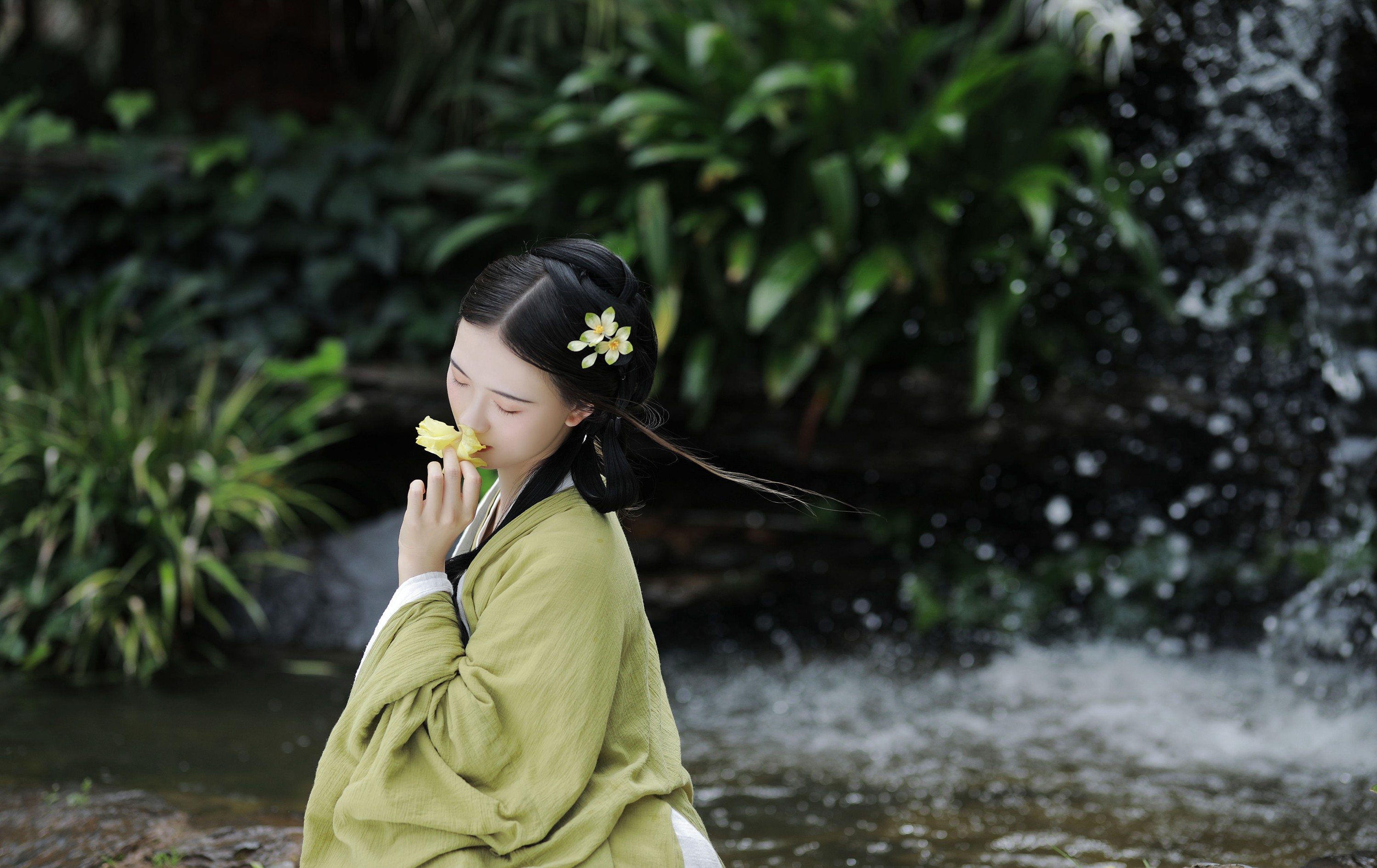 Z – 《碧玉》[27P]