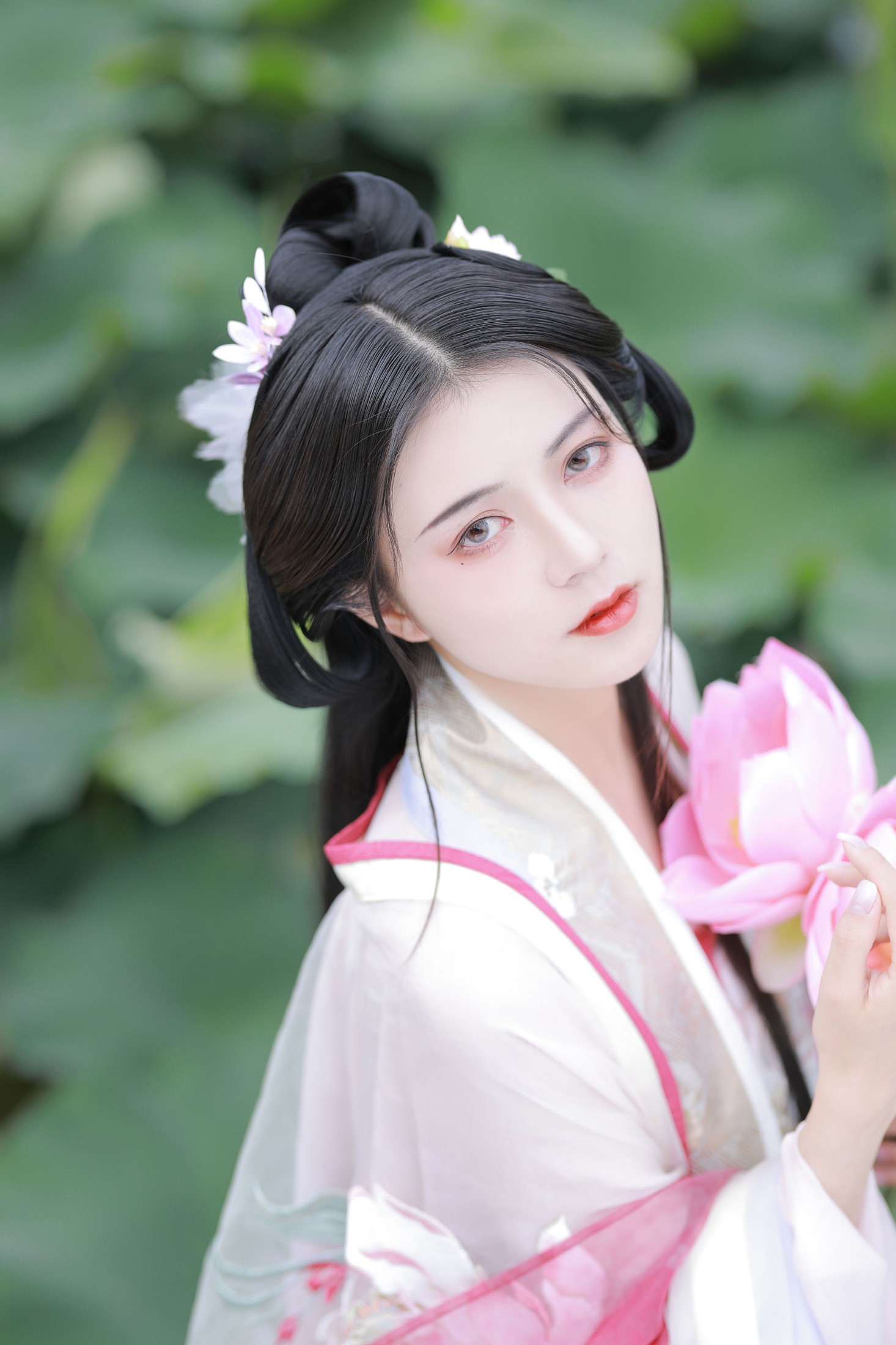 吾岁岁 – 《山有扶苏，隰有荷华》[39P]