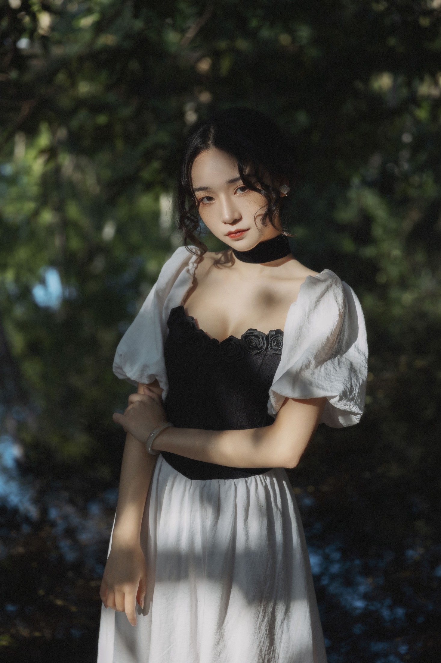 琳琅 – 《水波辉映》[44P]