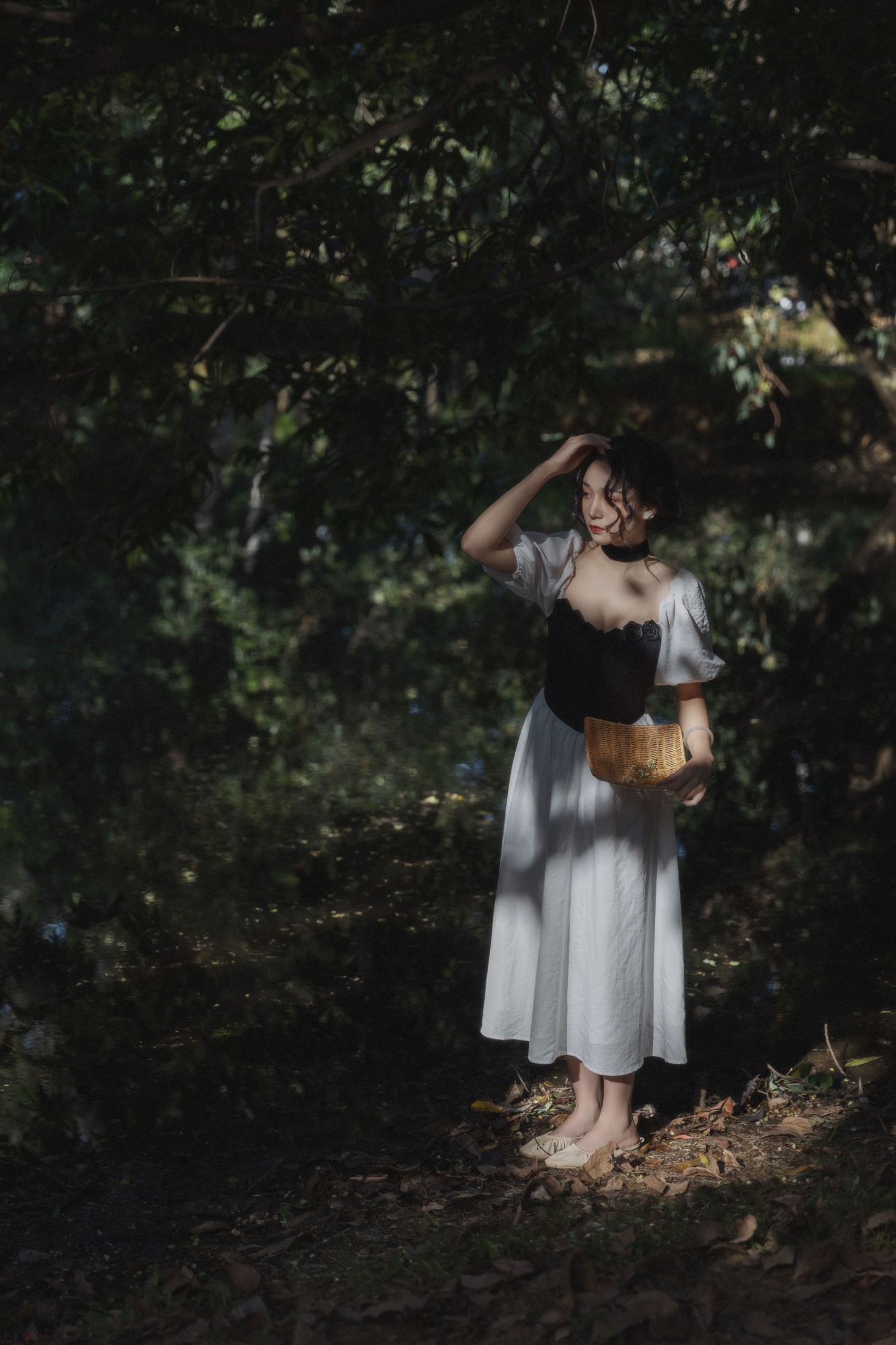 琳琅 – 《水波辉映》[44P]