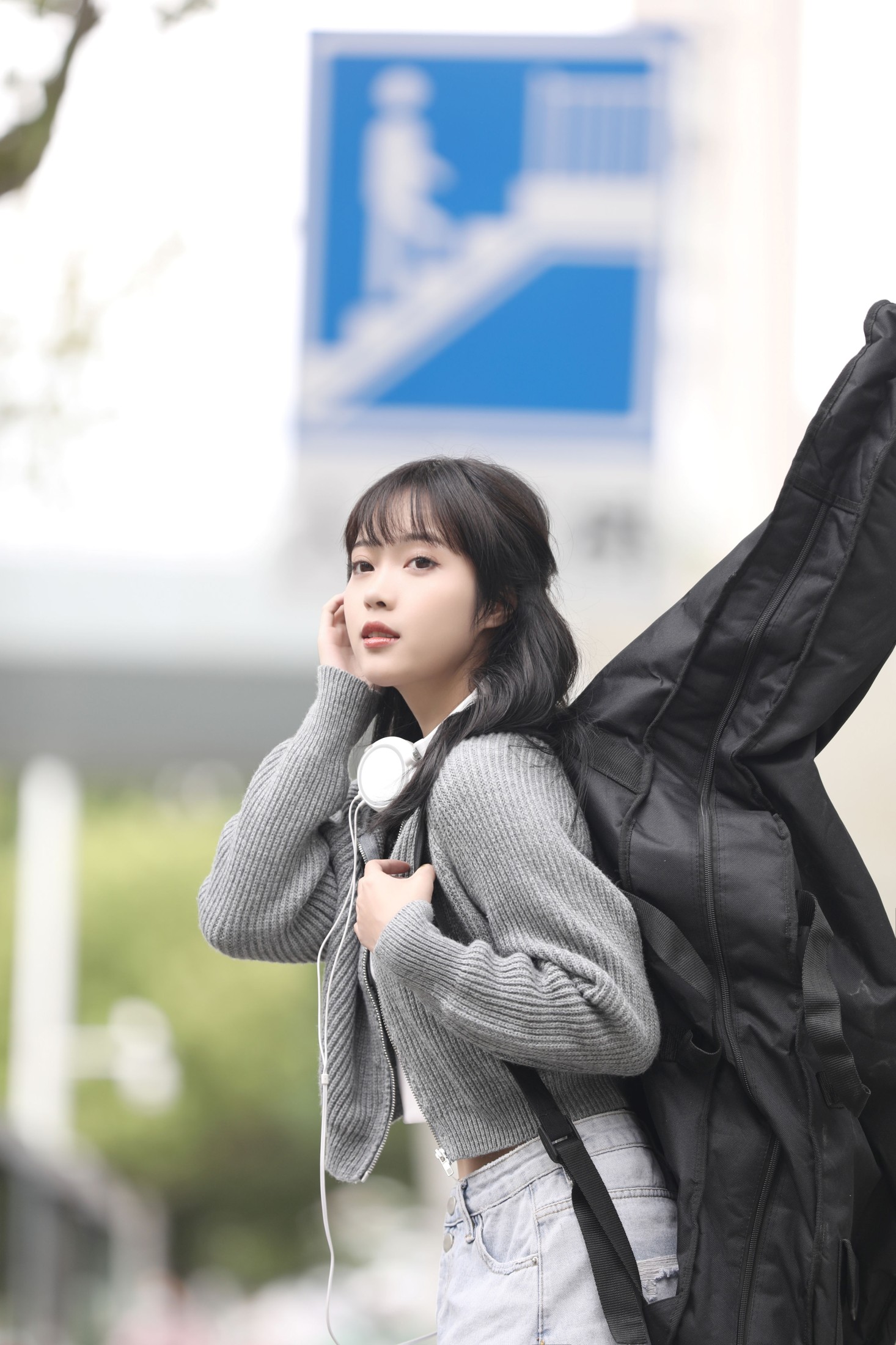 小薇人儿 – 《风居住的街道》[37P]