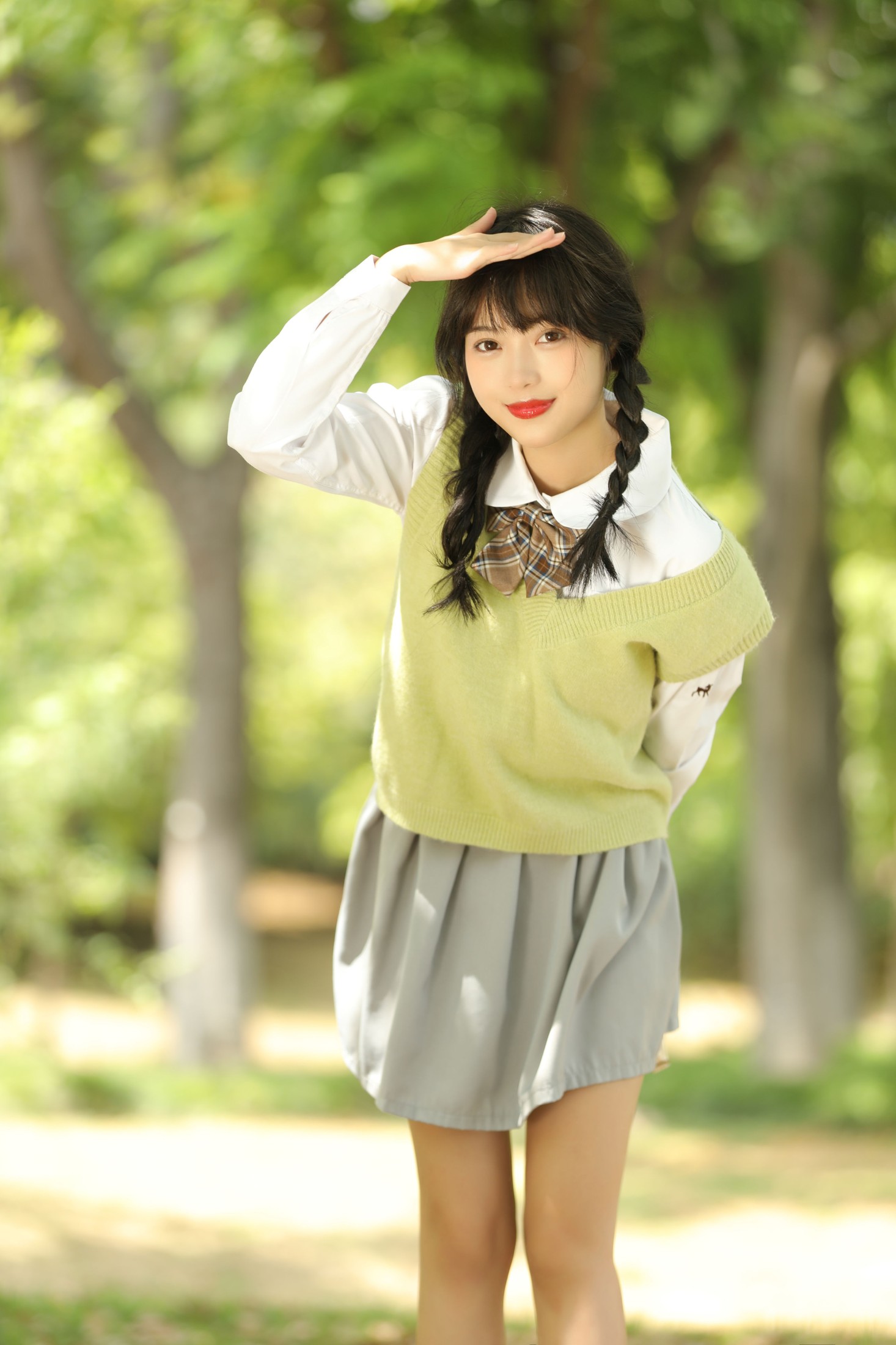 小薇人儿 – 《萤火之森》[34P]