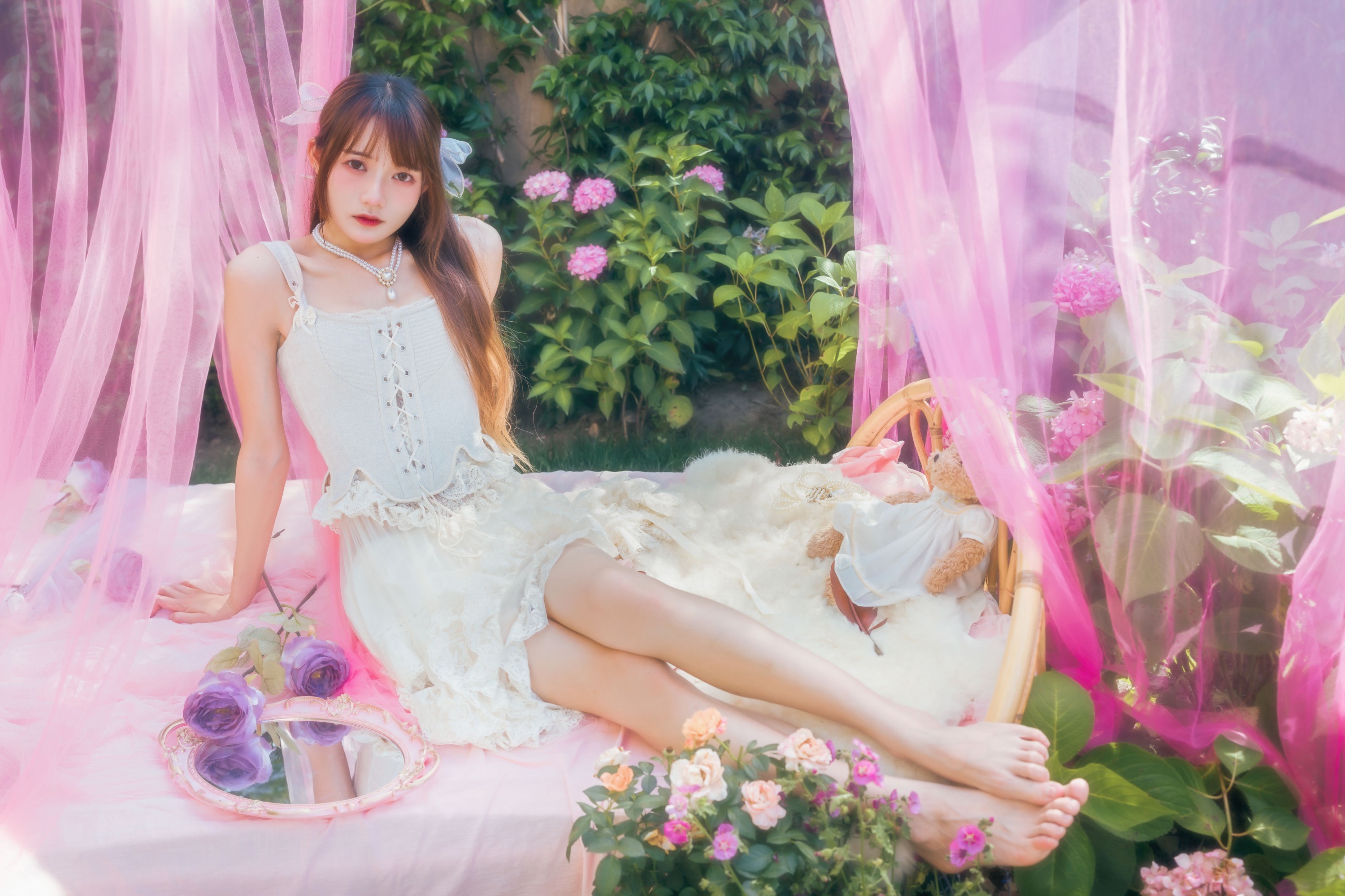 兔子Zzz不吃胡萝卜 – 《西梨和花》[23P]