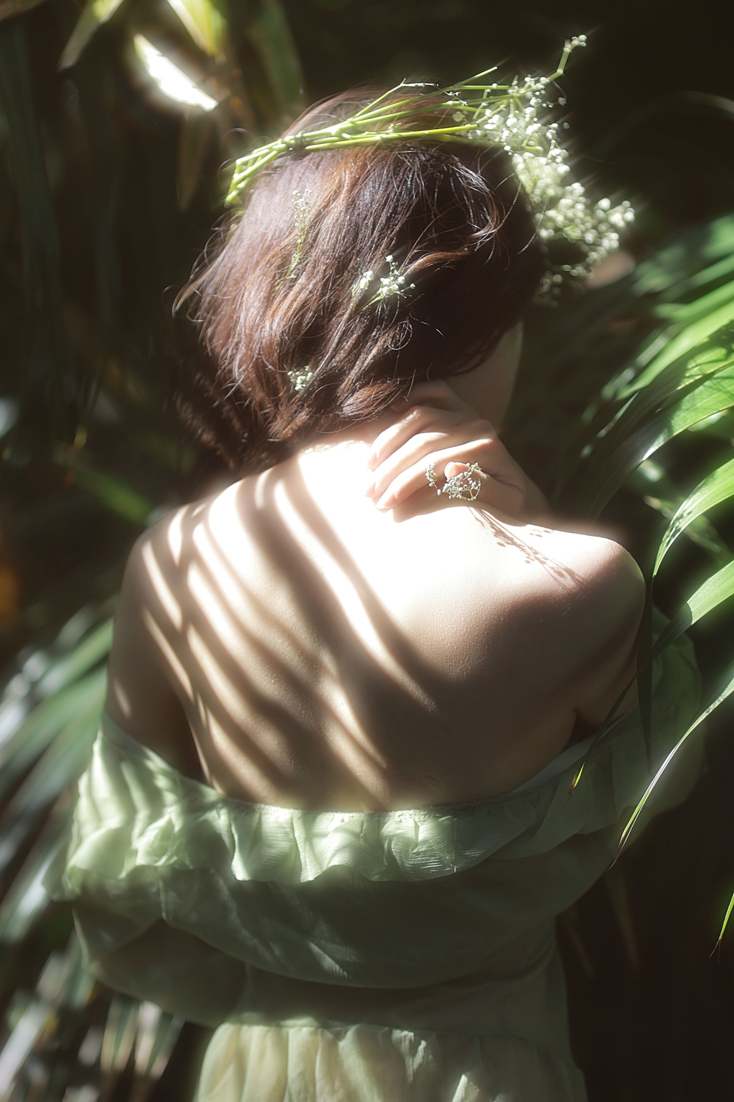 雨涵 – 《绿意》[24P]